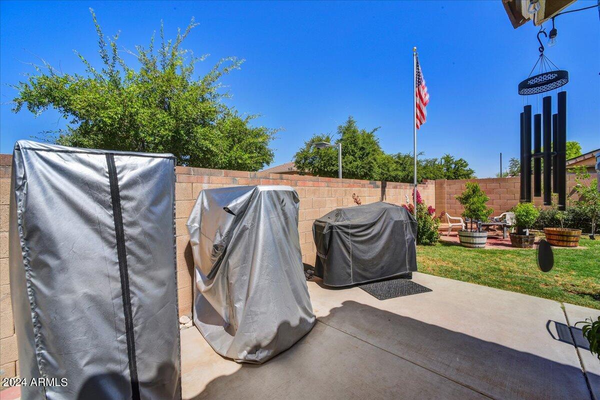 14258 W CORRINE Drive