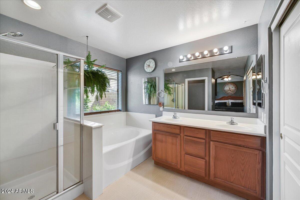 14258 W CORRINE Drive