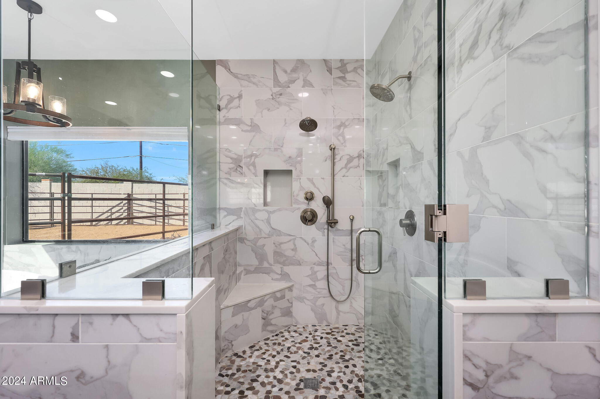 4001 E BERYL Lane