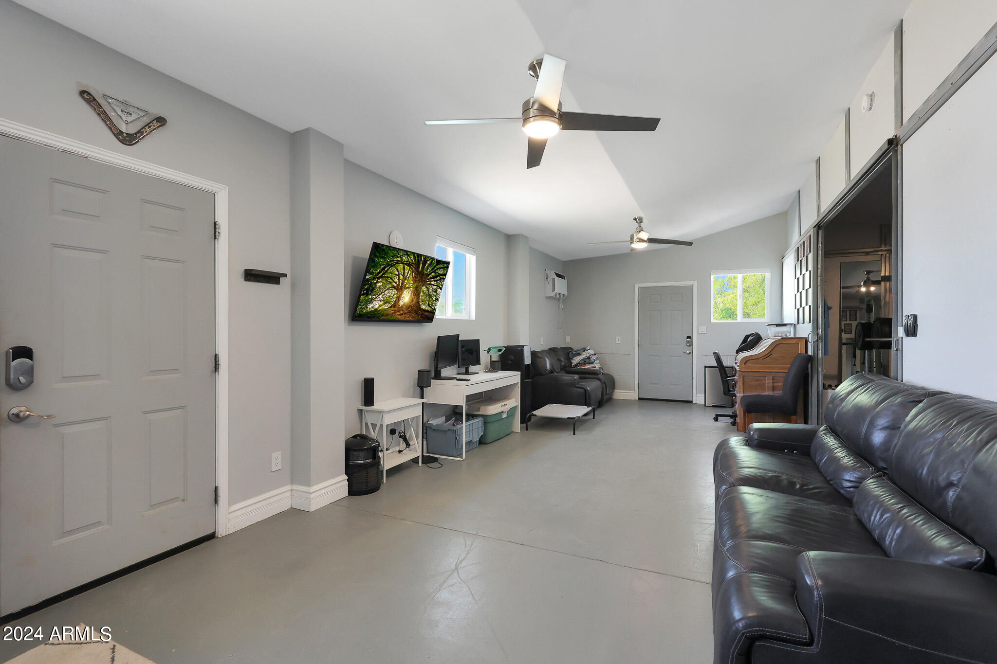 4001 E BERYL Lane
