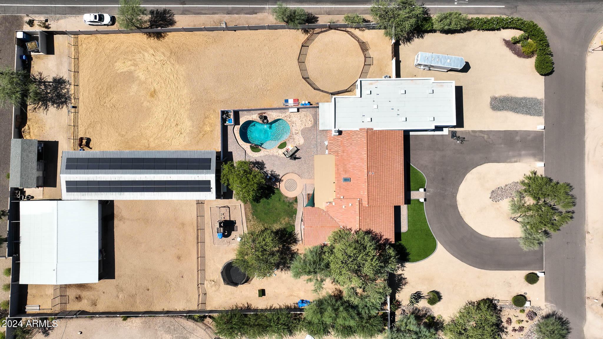 4001 E BERYL Lane