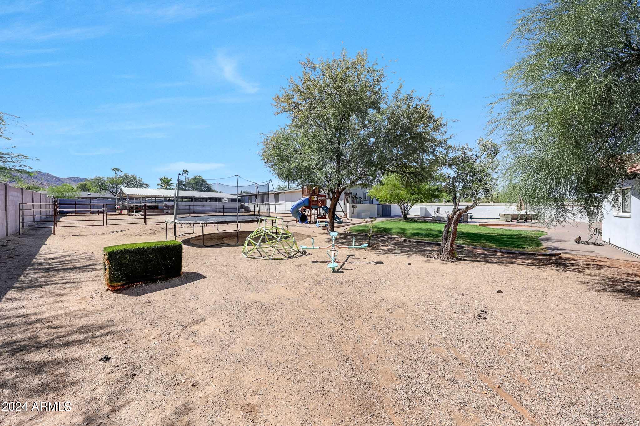 4001 E BERYL Lane