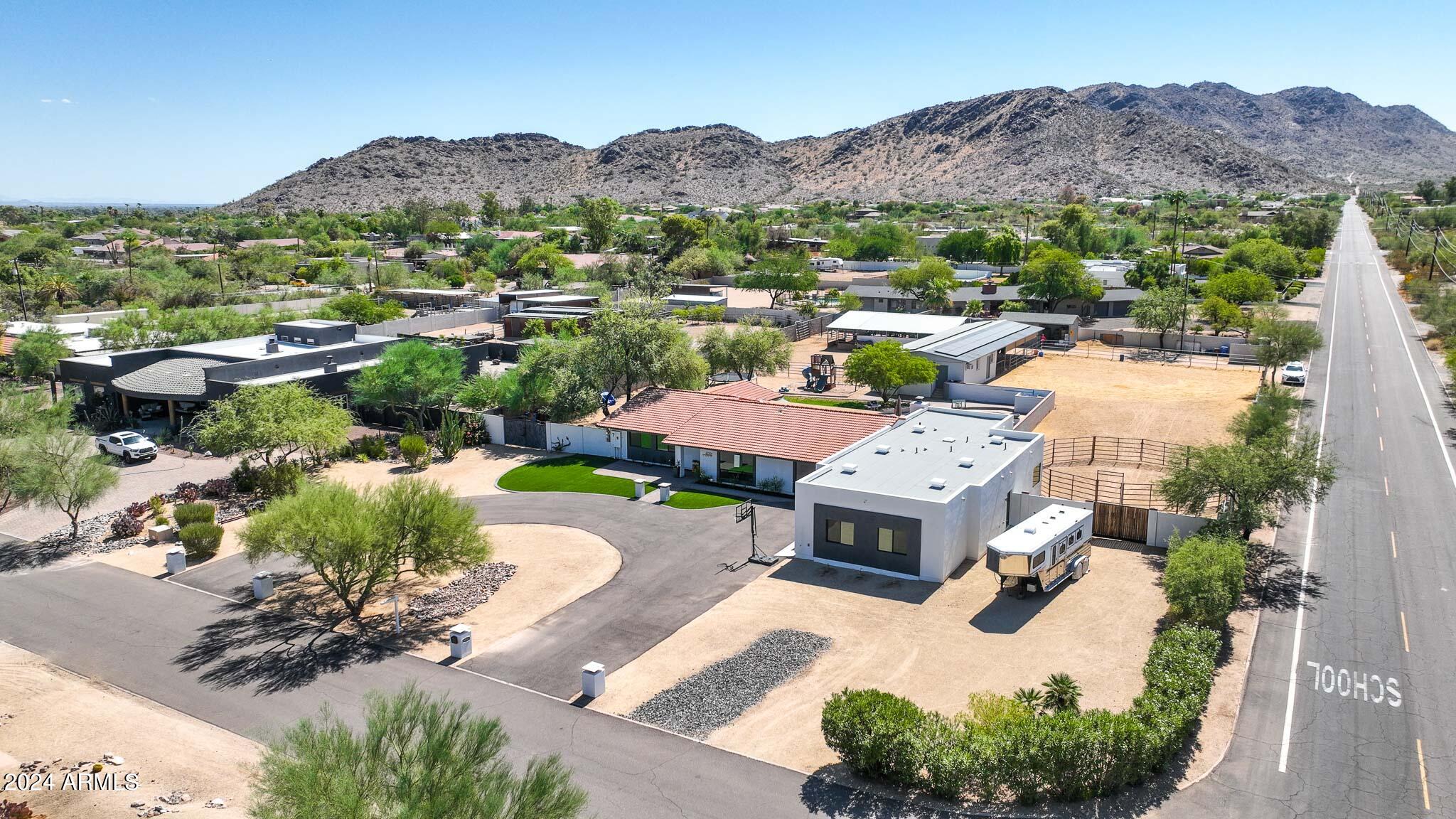 4001 E BERYL Lane