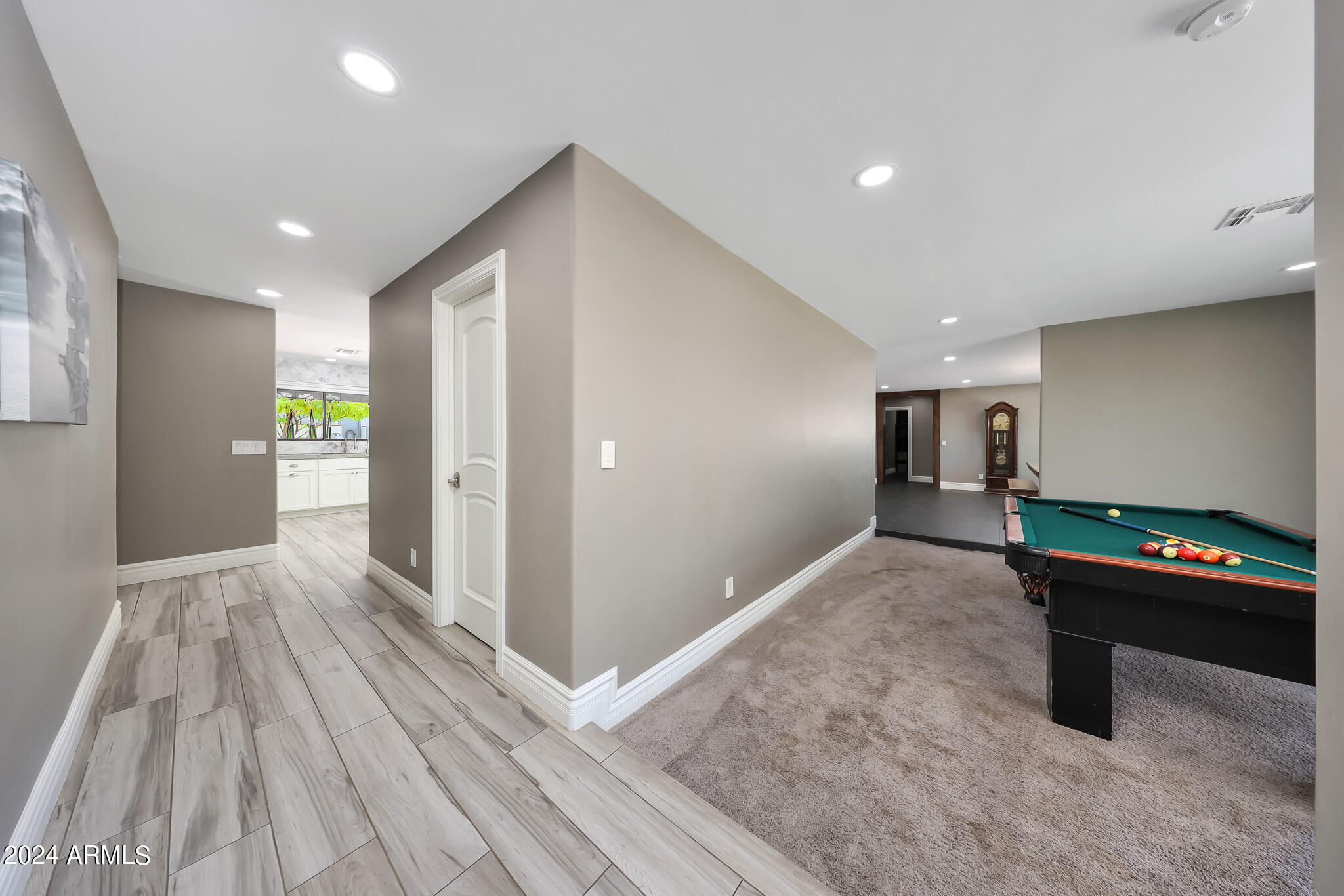 4001 E BERYL Lane