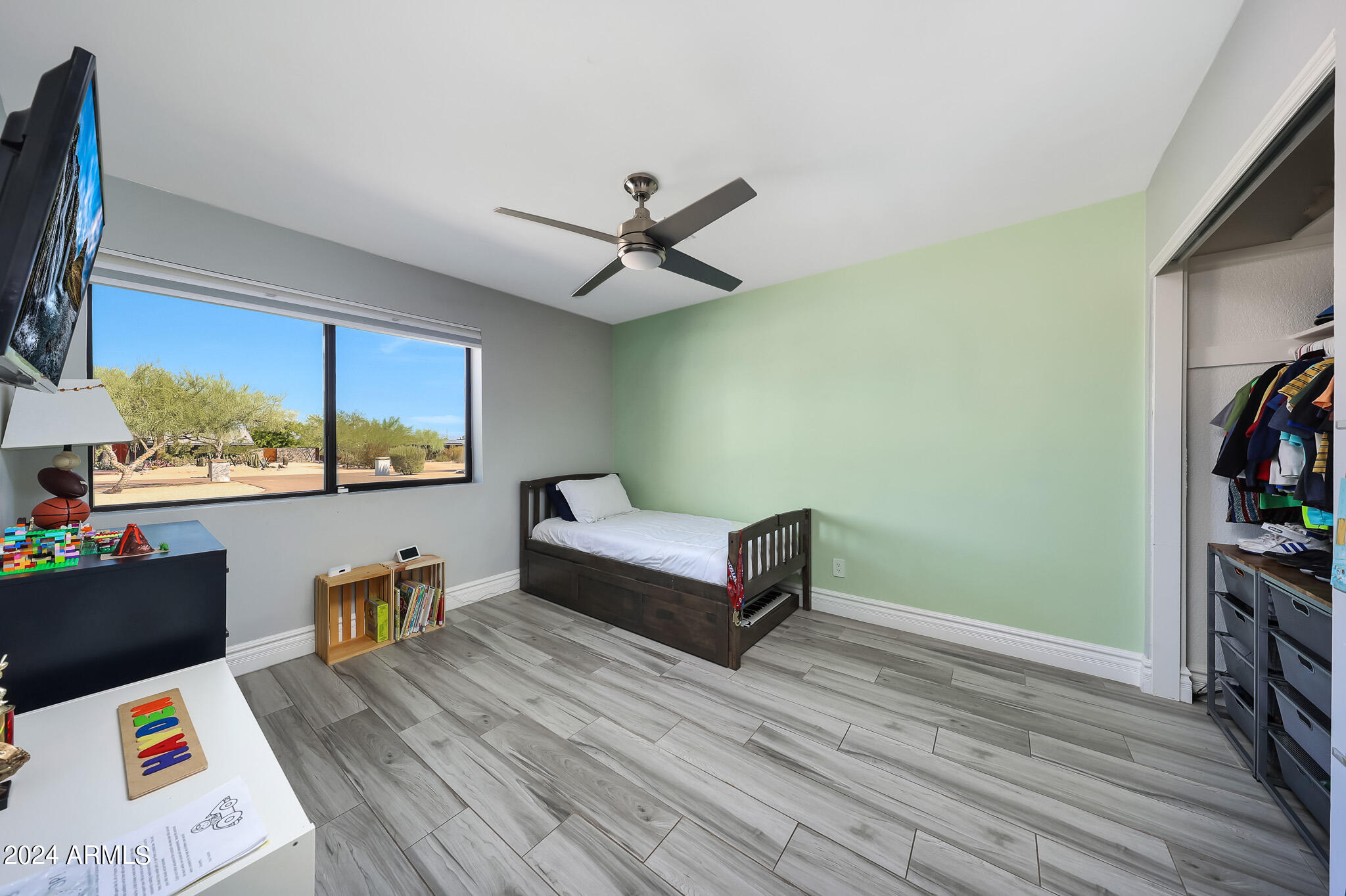 4001 E BERYL Lane