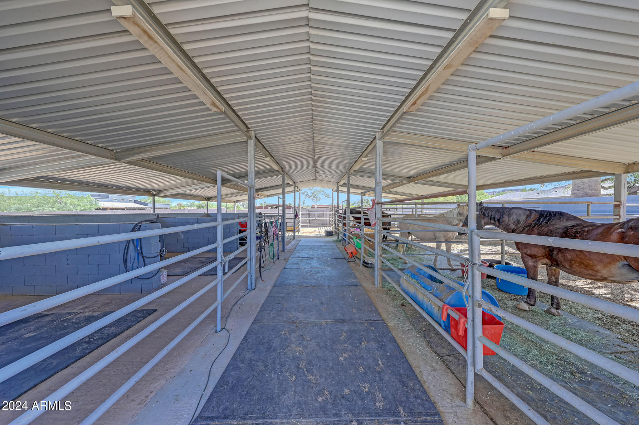 4001 E BERYL Lane
