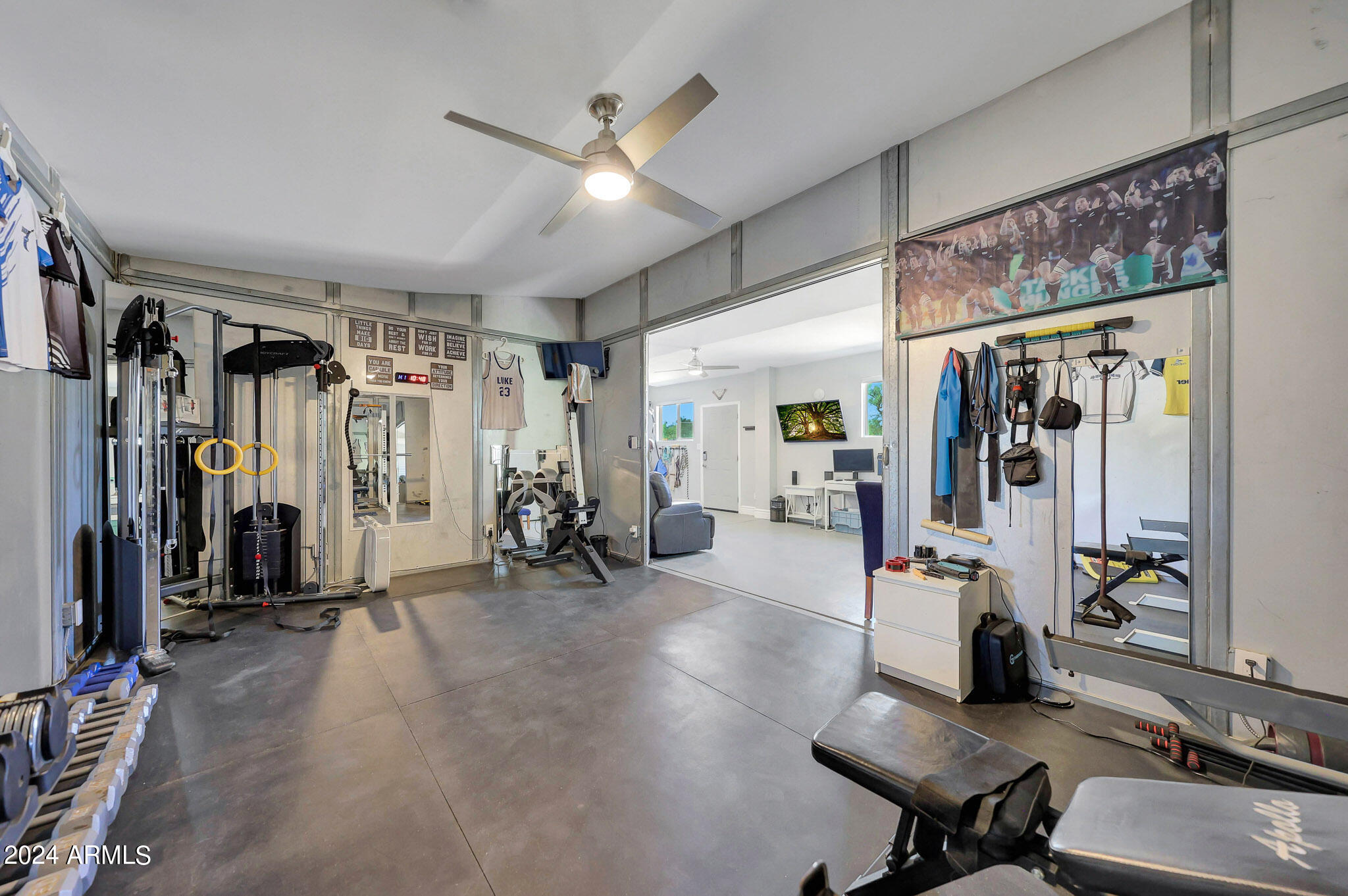 4001 E BERYL Lane
