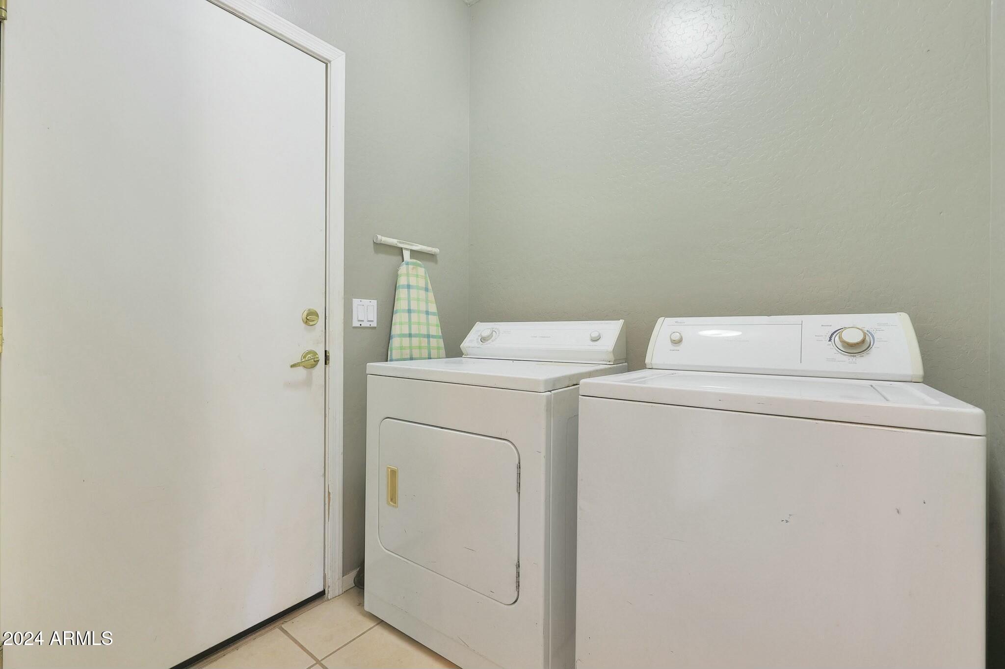 10516 S 271ST Avenue