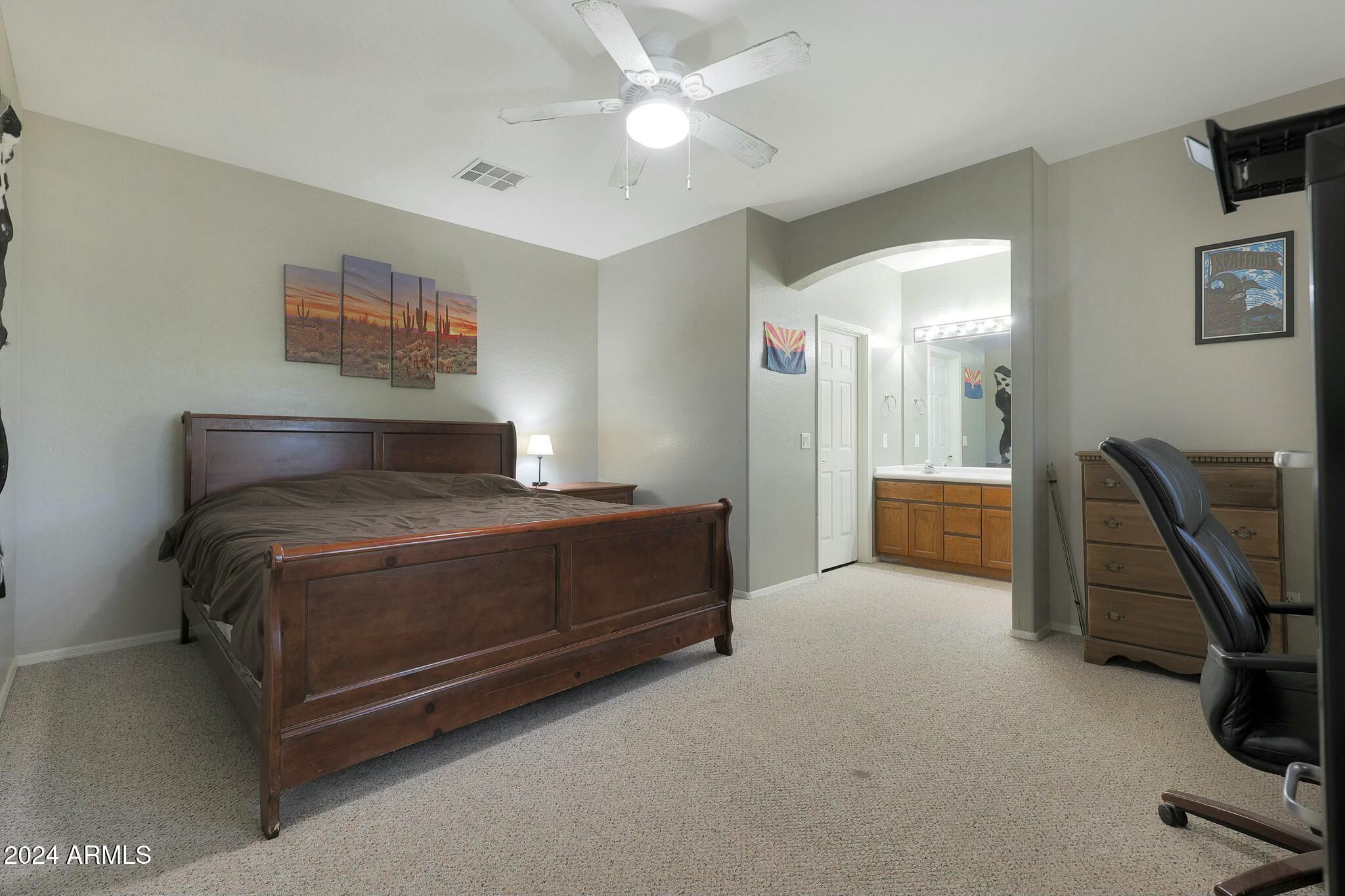 10516 S 271ST Avenue