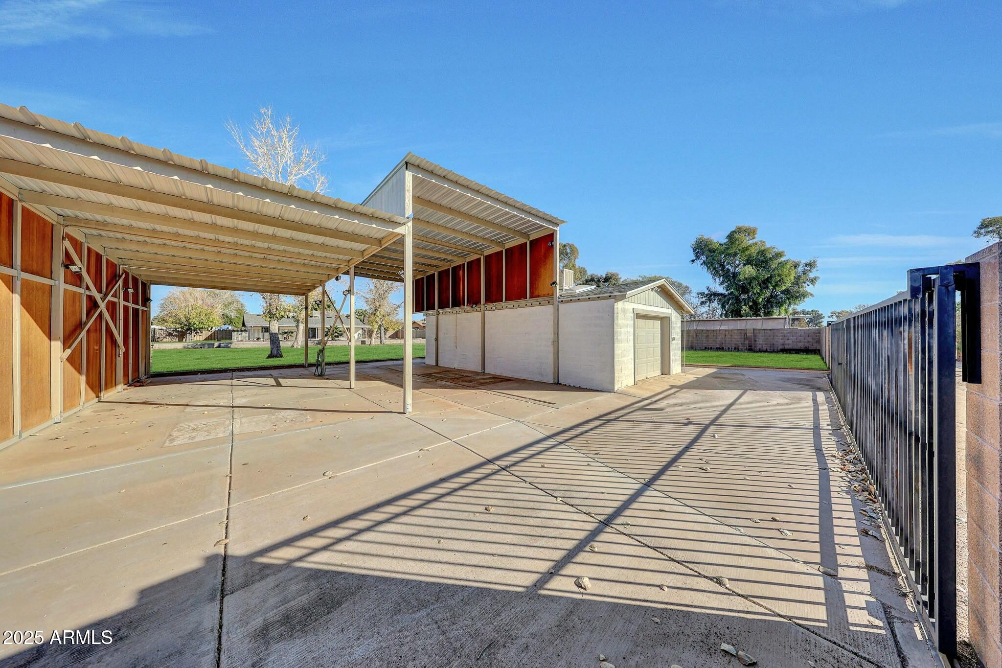 5301 E EMILE ZOLA Avenue
