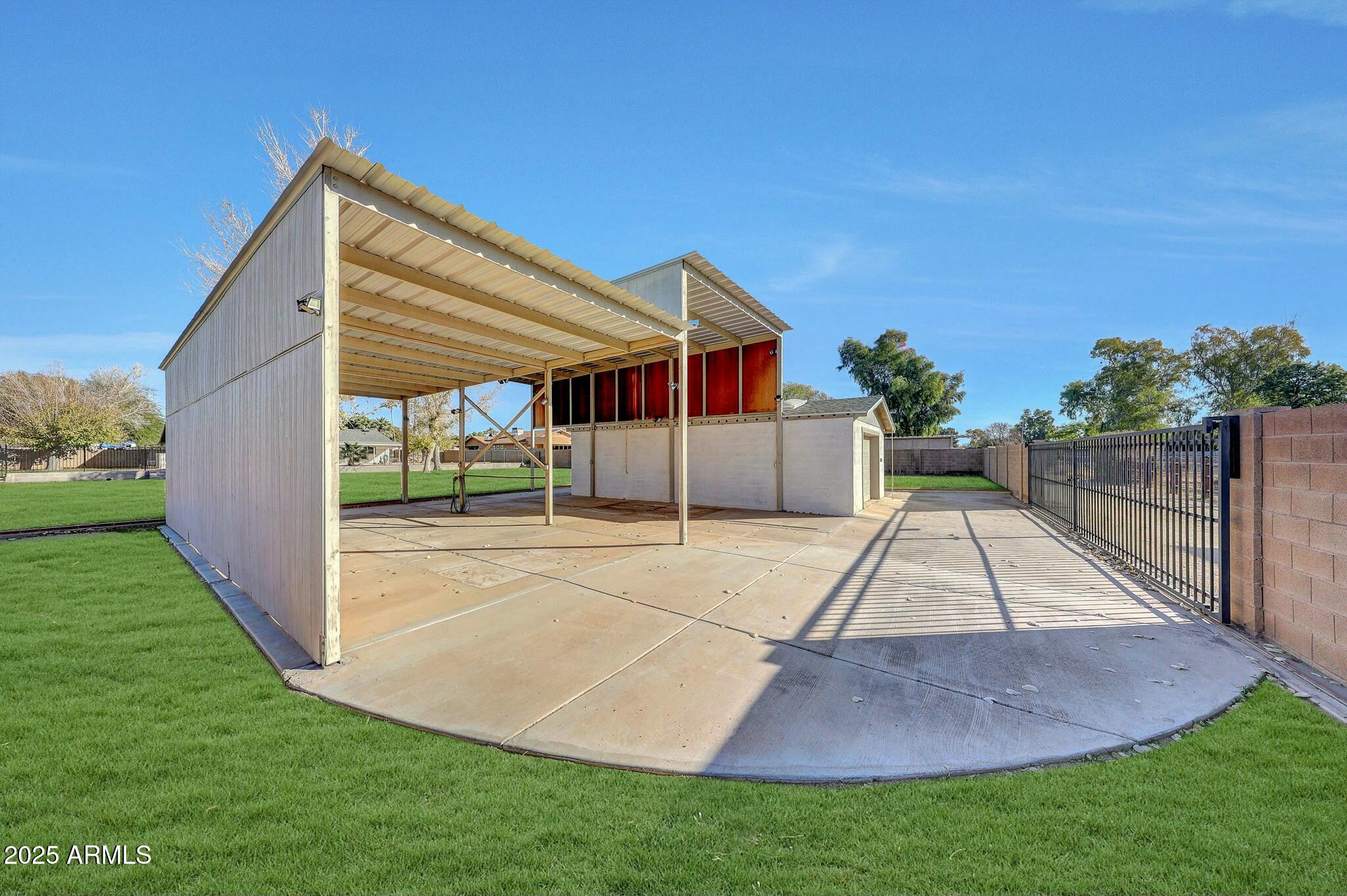 5301 E EMILE ZOLA Avenue