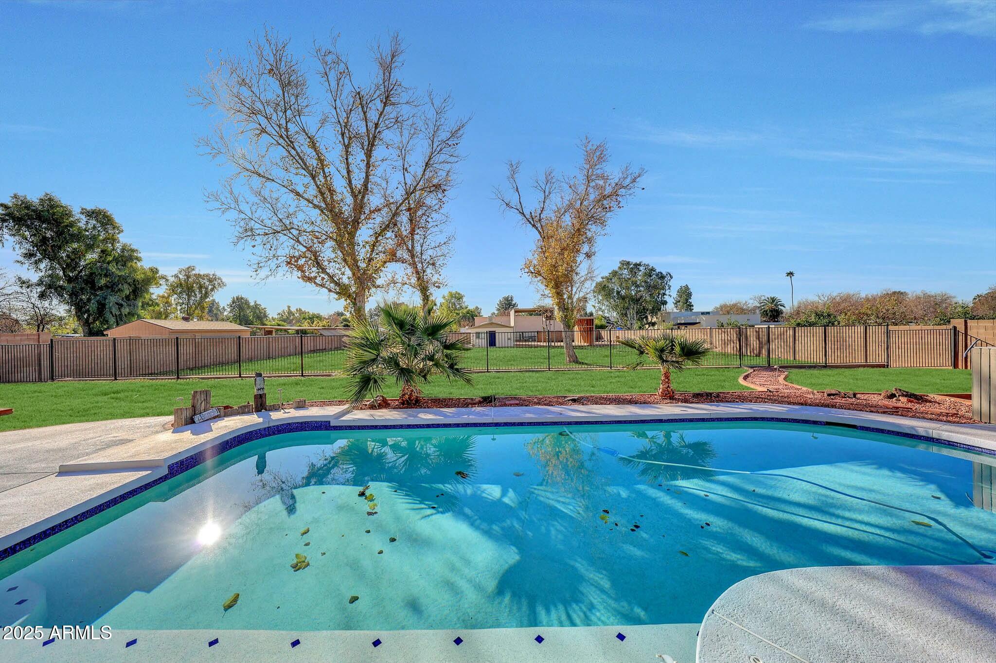 5301 E EMILE ZOLA Avenue