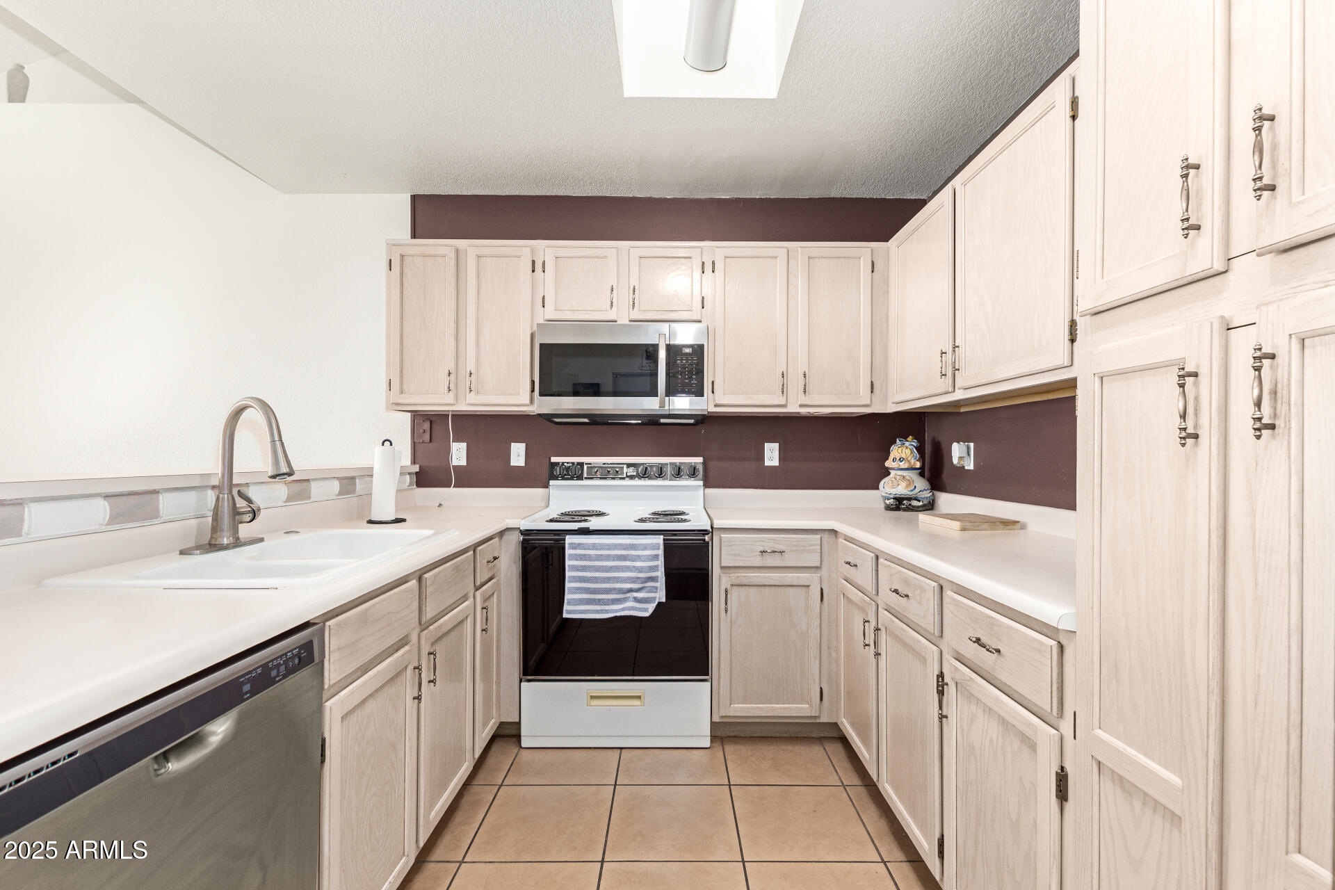 14300 W BELL Road # 207