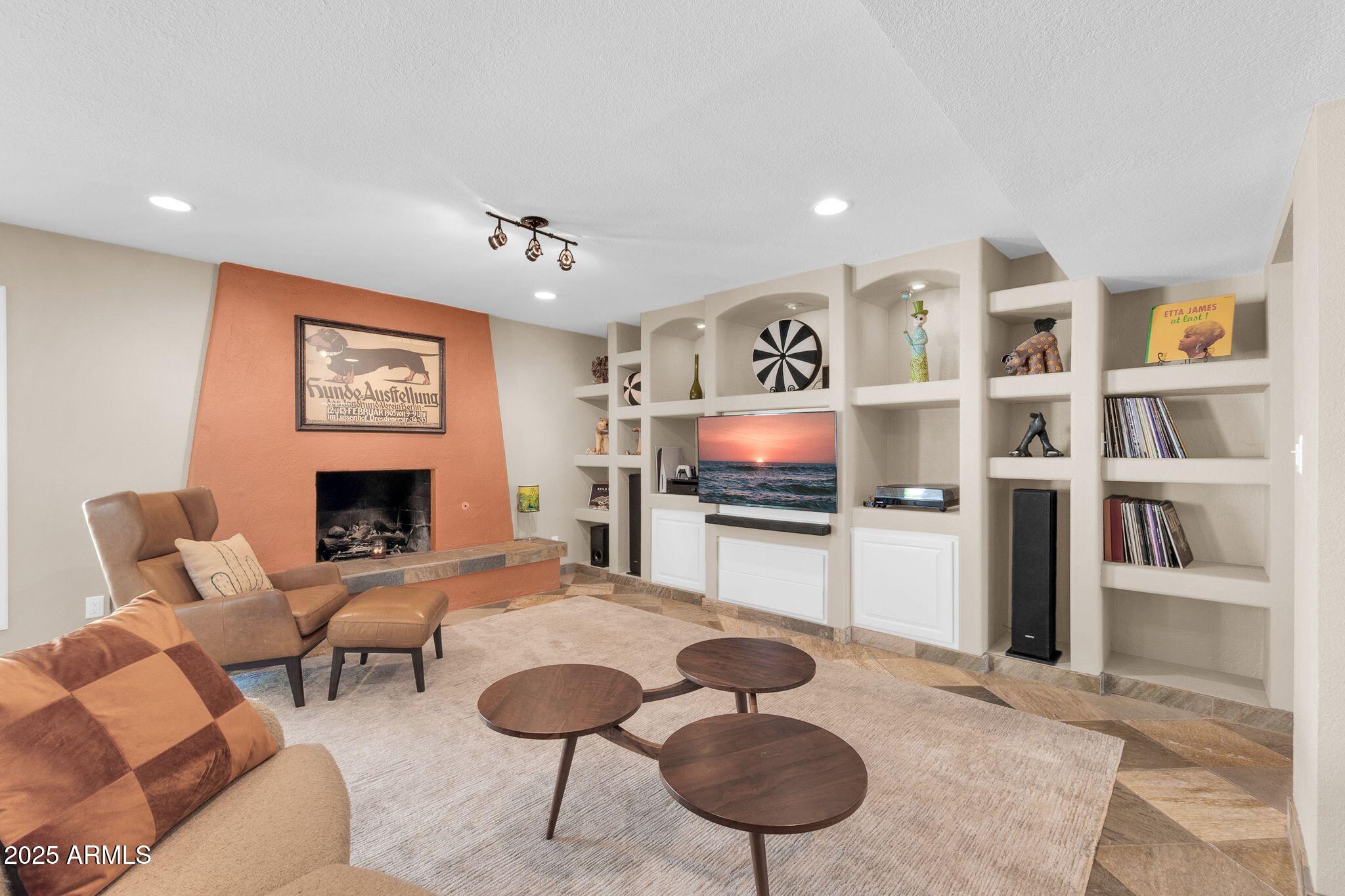 4008 E ALAN Lane