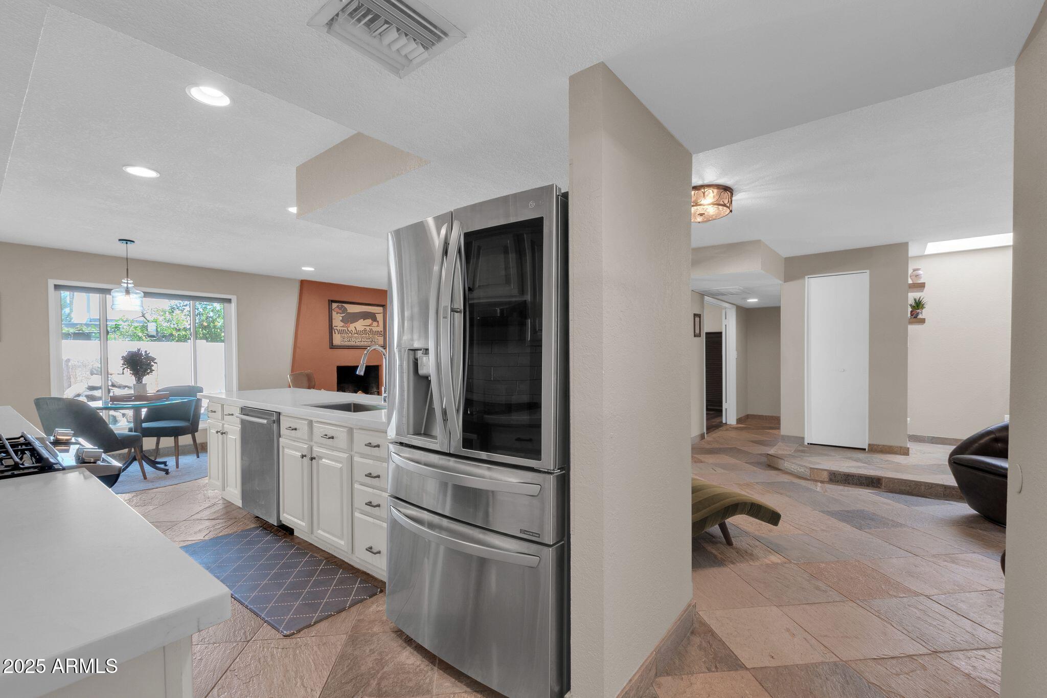 4008 E ALAN Lane