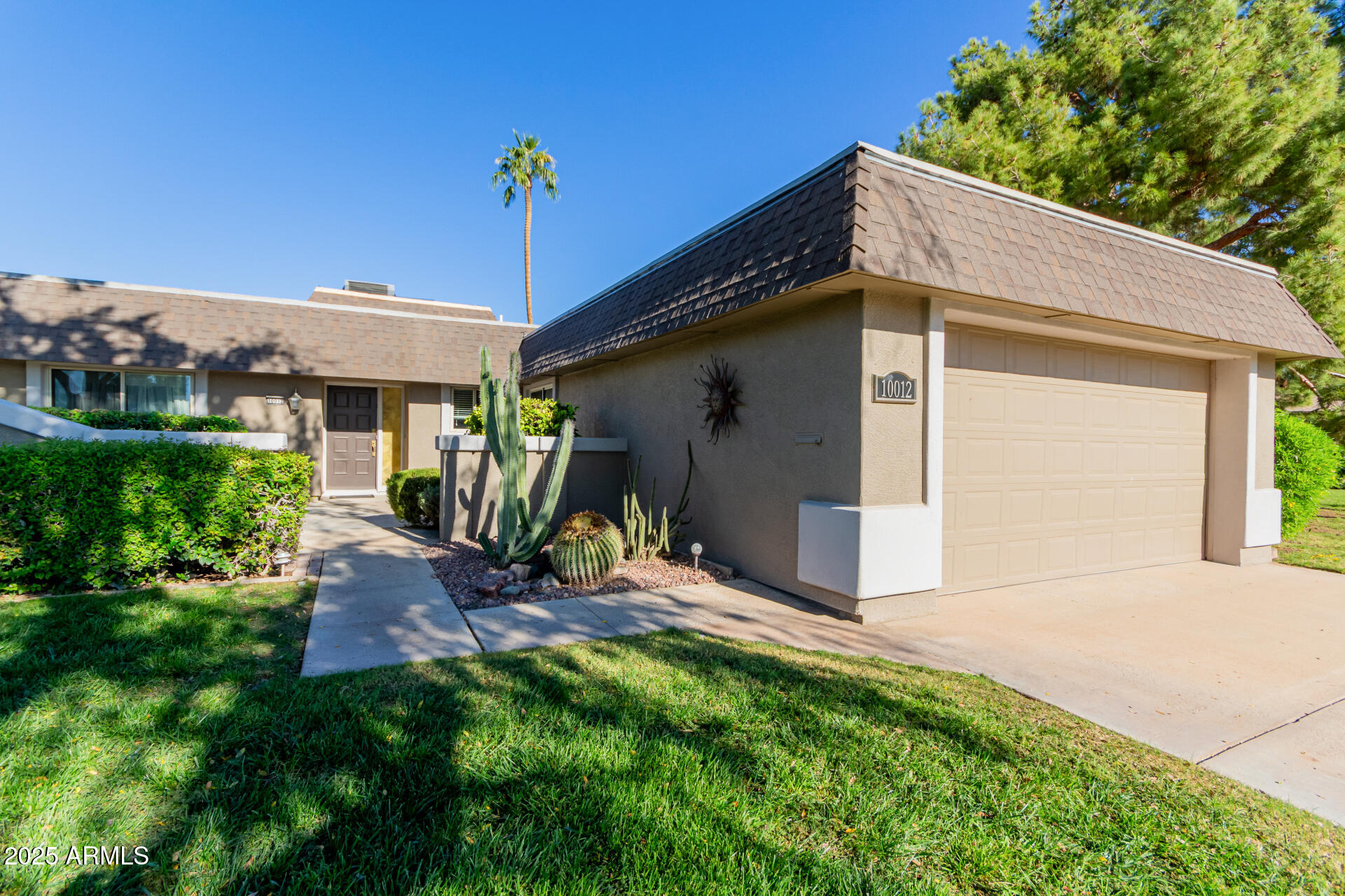 10012 W BOLIVAR Drive