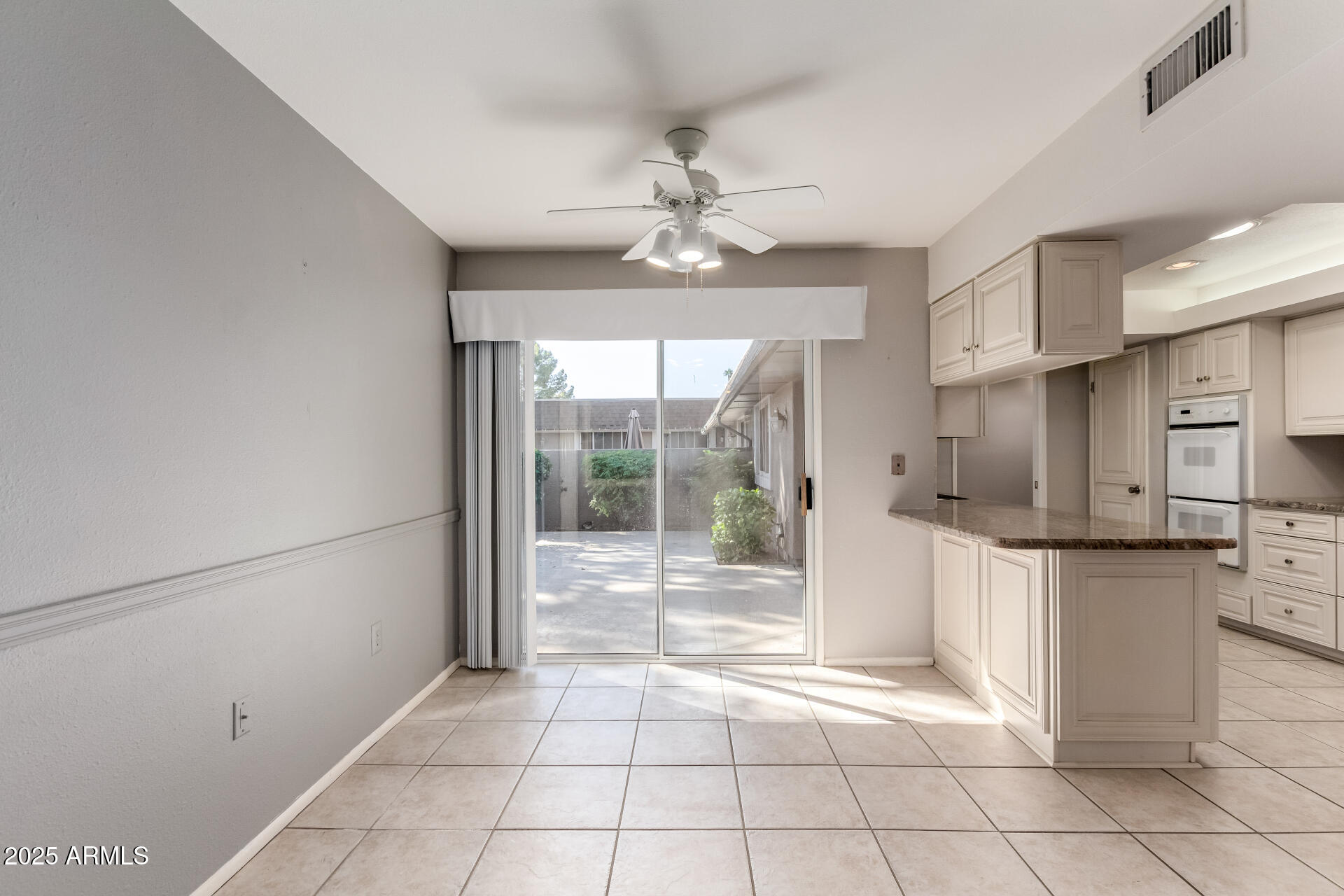 10012 W BOLIVAR Drive