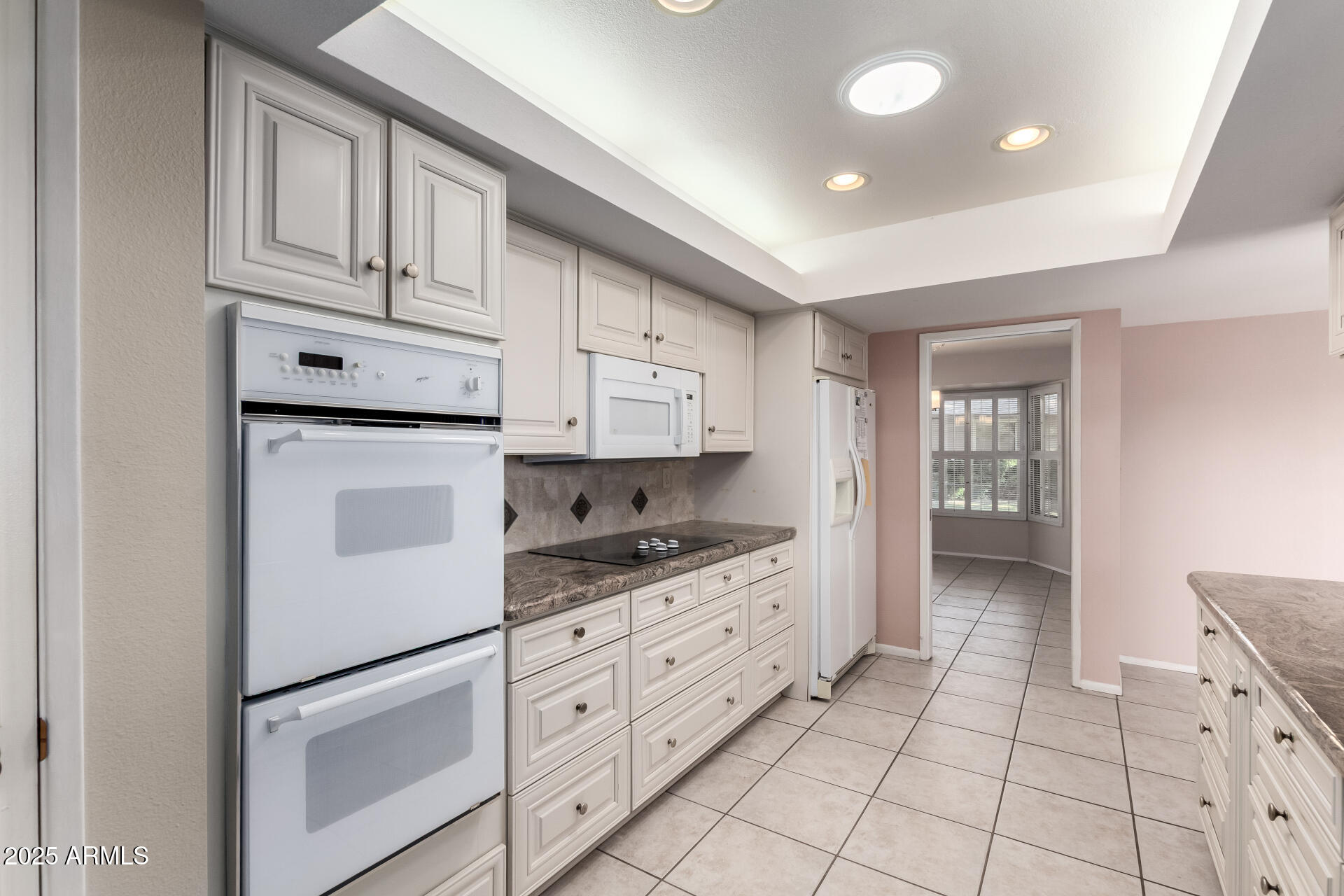 10012 W BOLIVAR Drive