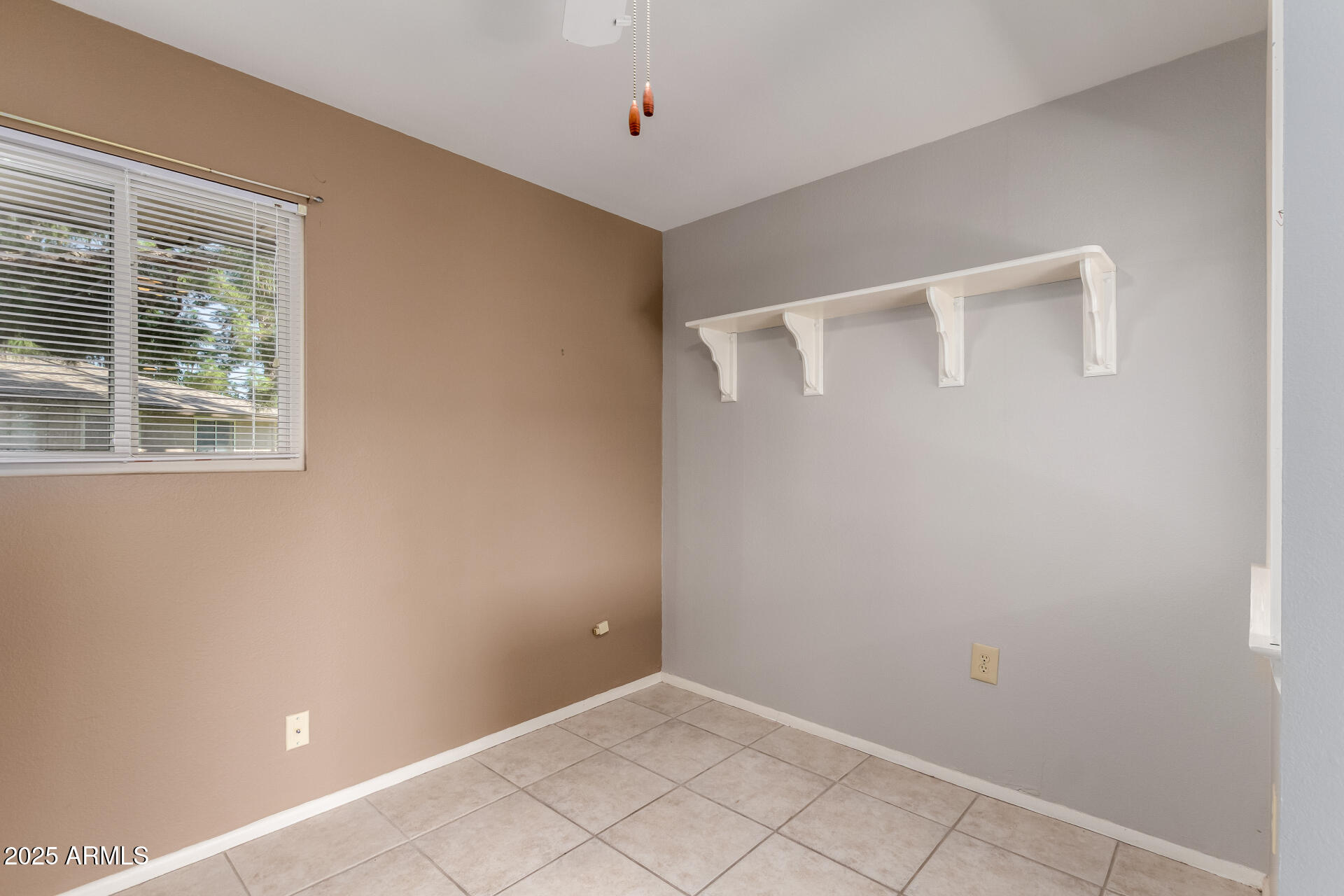 10012 W BOLIVAR Drive