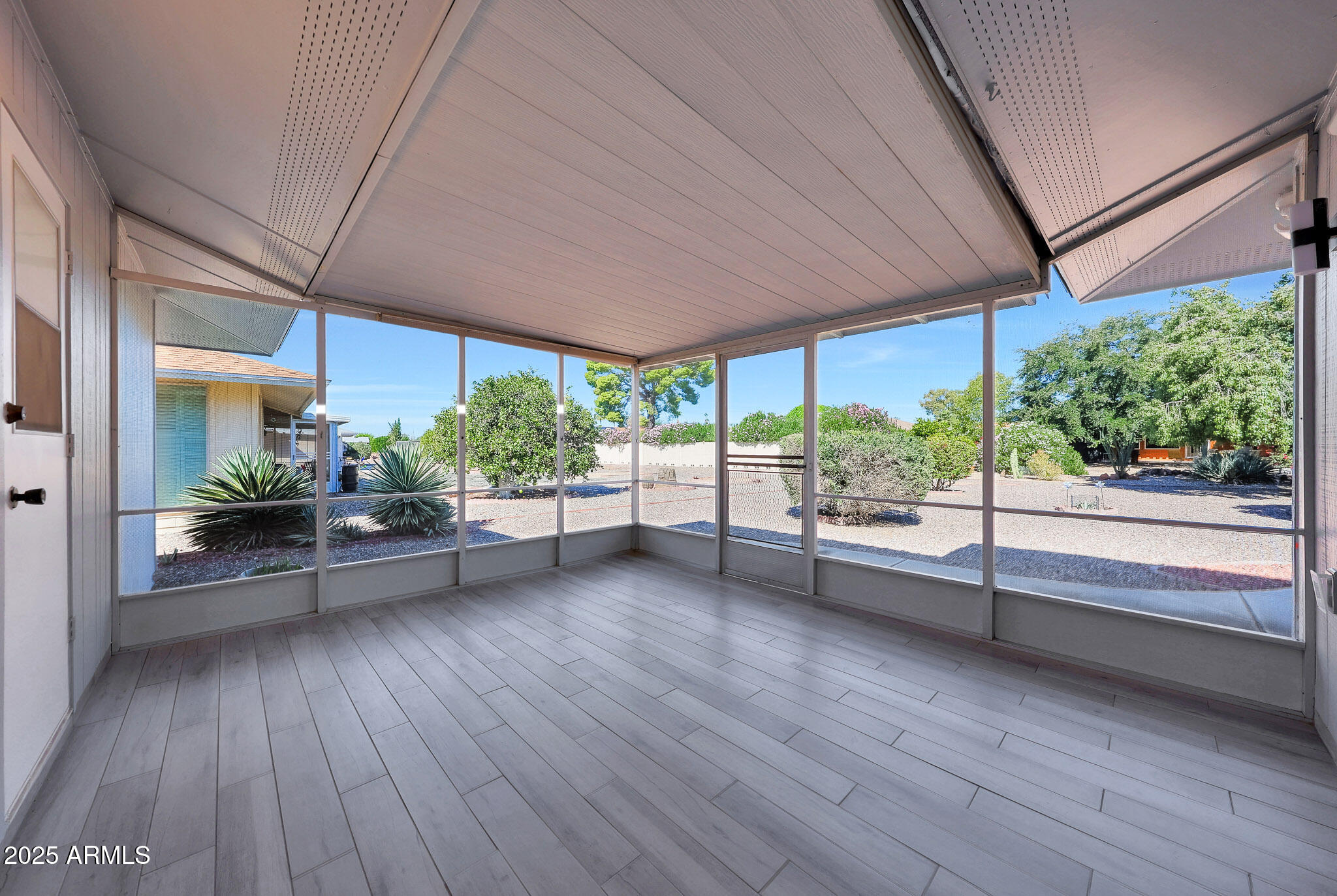 10754 W BROOKSIDE Drive