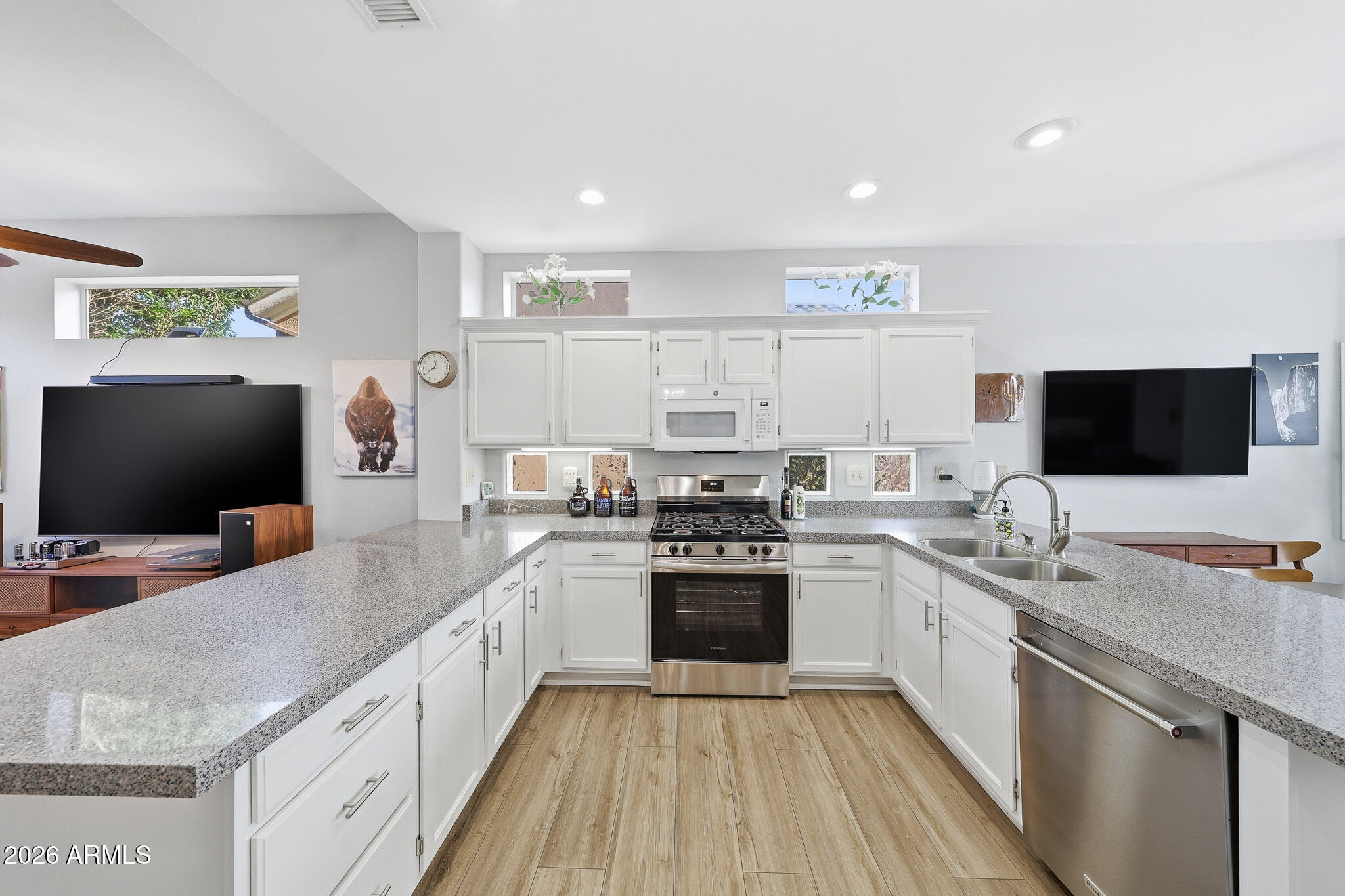 14102 W TERRITORIAL Lane