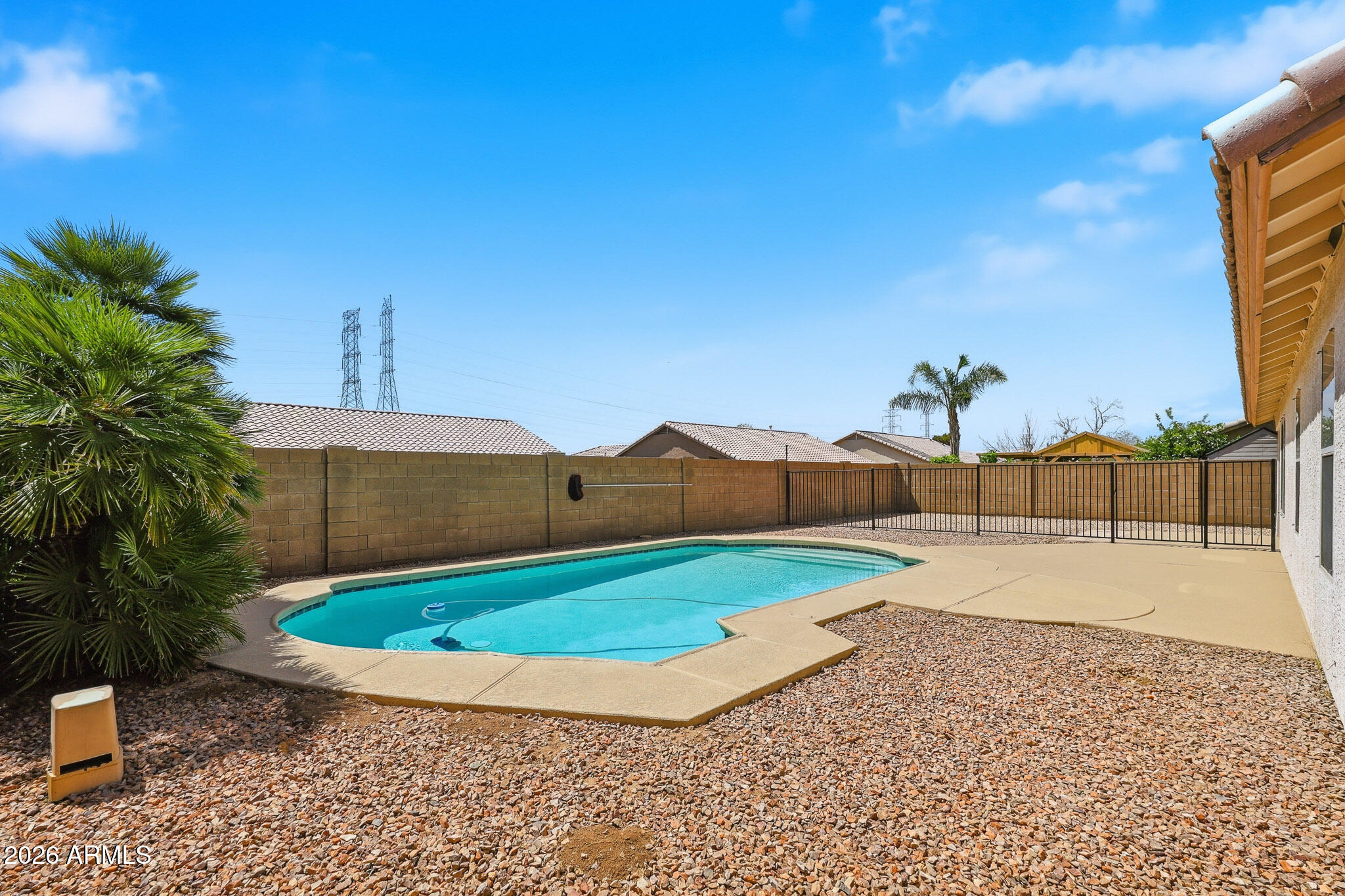 8817 W EL CAMINITO Drive