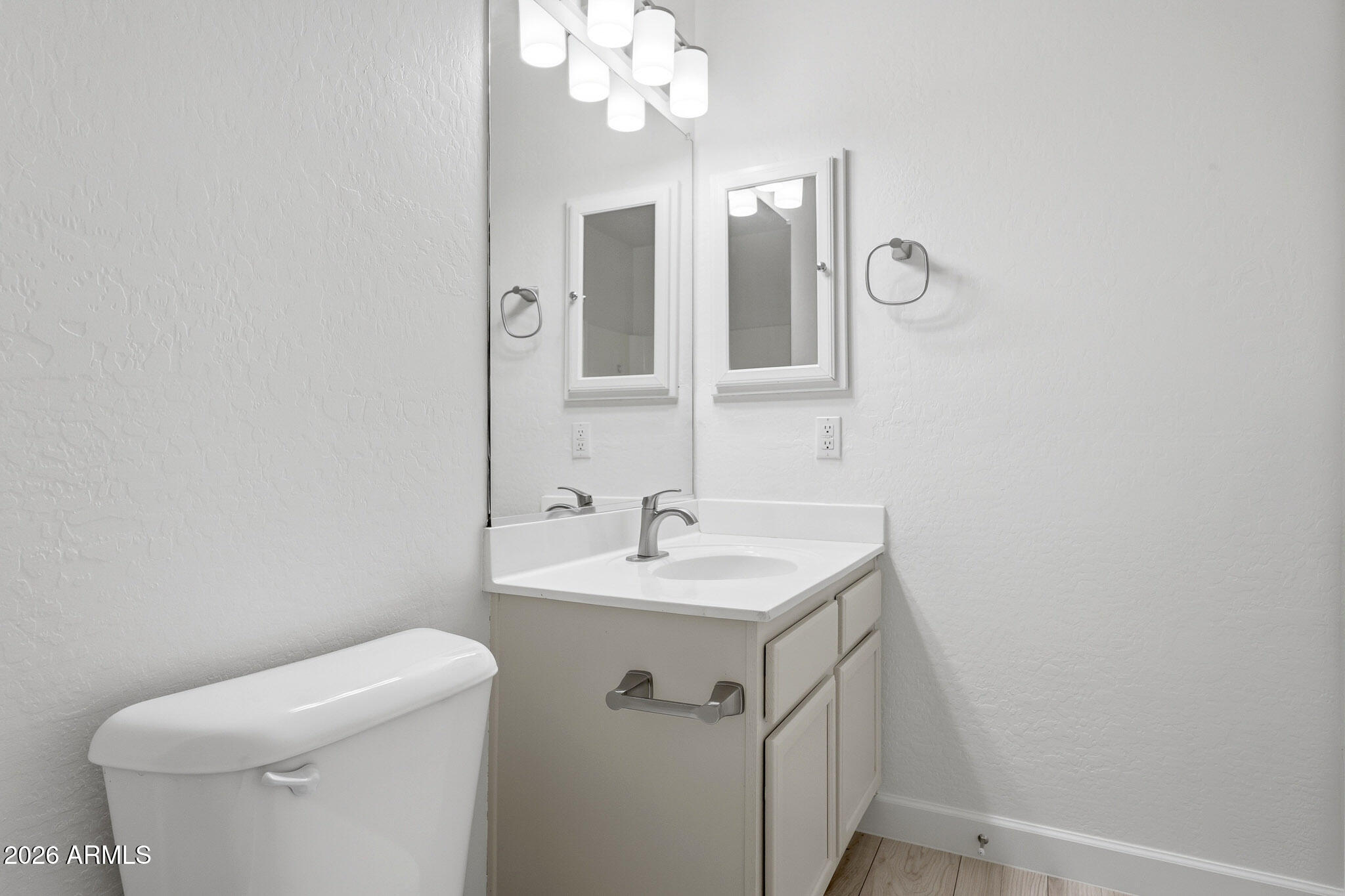 8817 W EL CAMINITO Drive