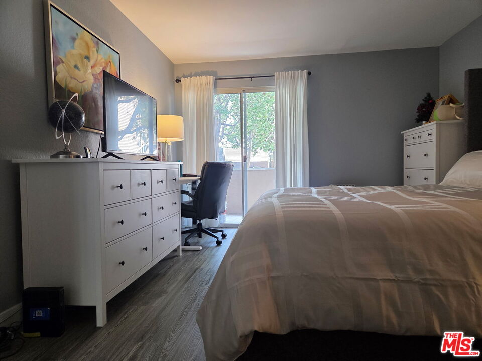 8805 Berkshire Way Unit: B