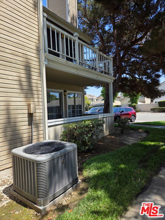 8805 Berkshire Way Unit: B