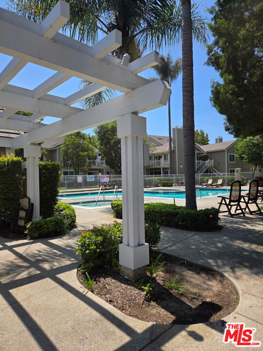 8805 Berkshire Way Unit: B