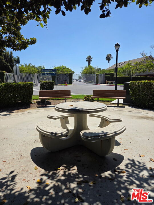 8805 Berkshire Way Unit: B