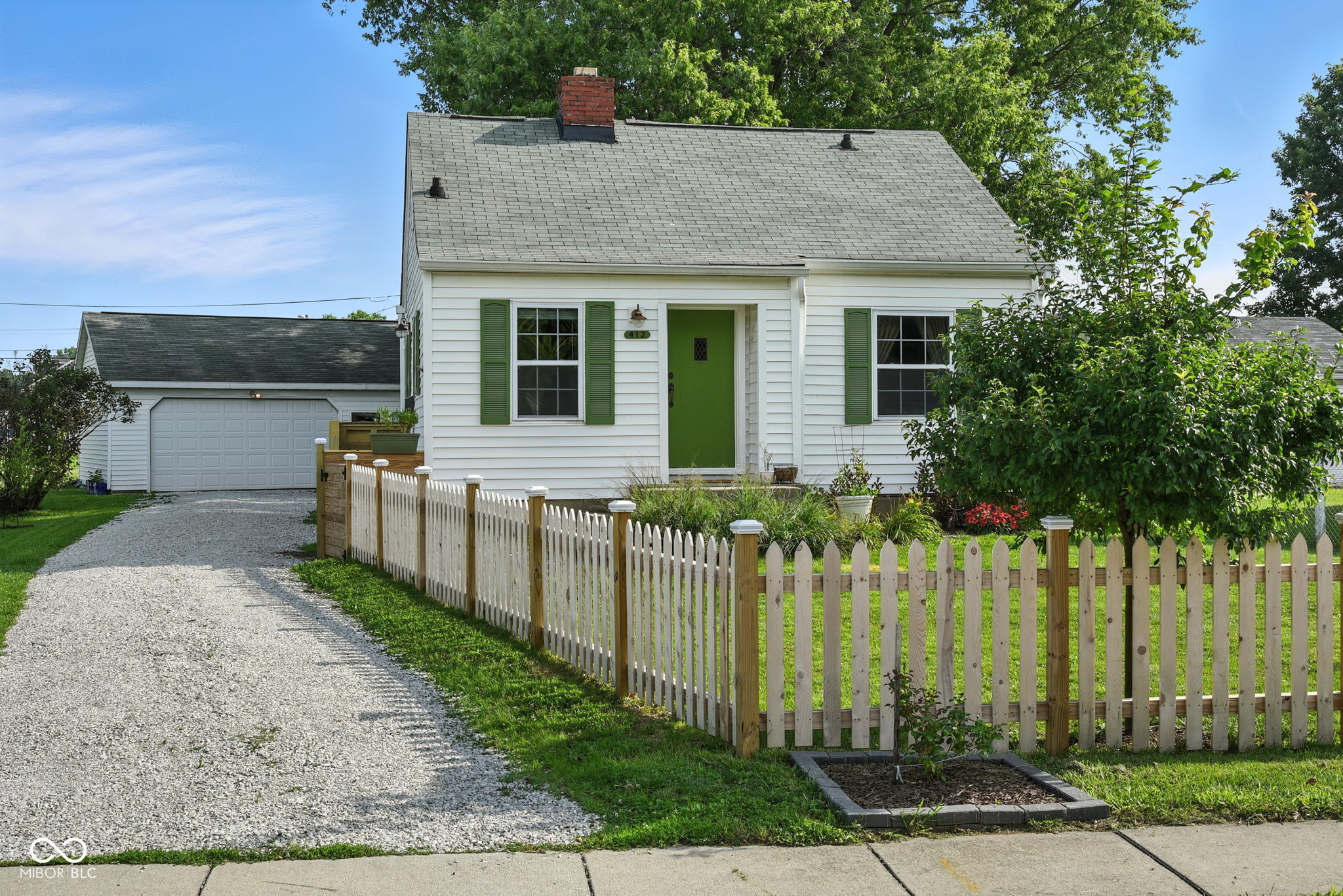 412 E College Avenue