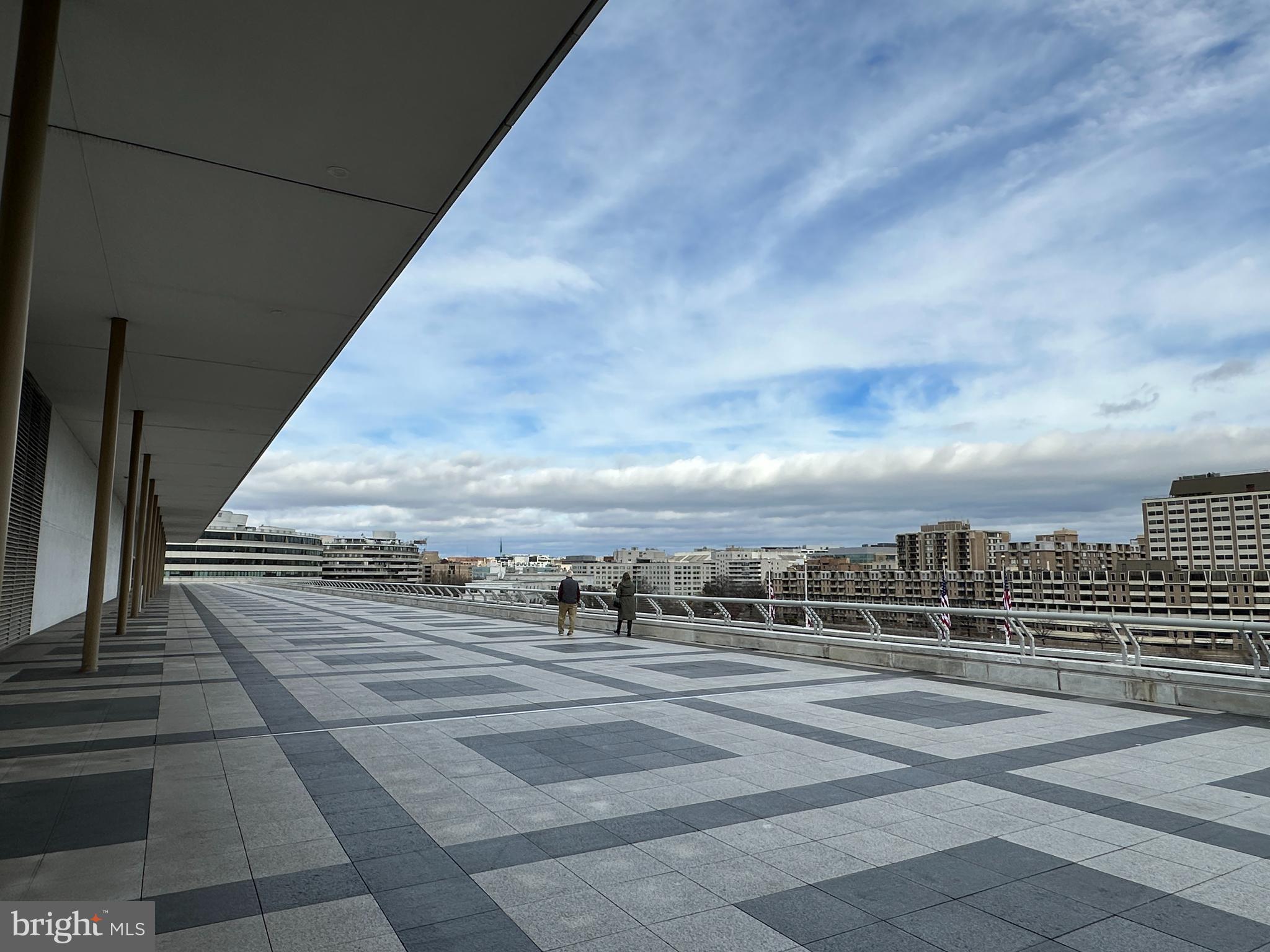 950 25TH STREET NW 425N