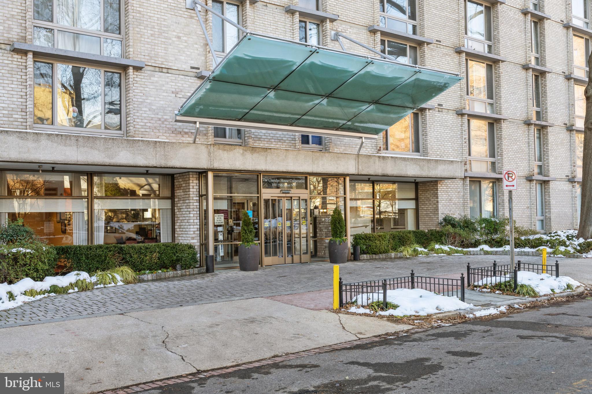 950 25TH STREET NW 425N