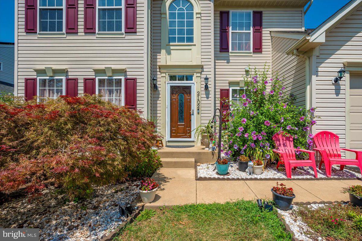 2102 WALNUT RIDGE COURT