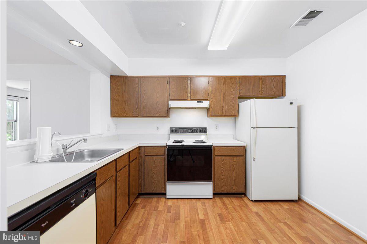 13913 HIGHSTREAM PLACE 810