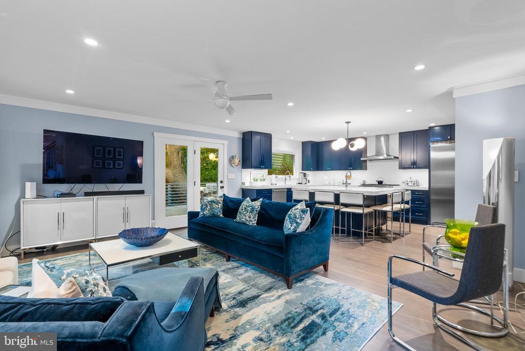 8012 LILLY STONE DRIVE