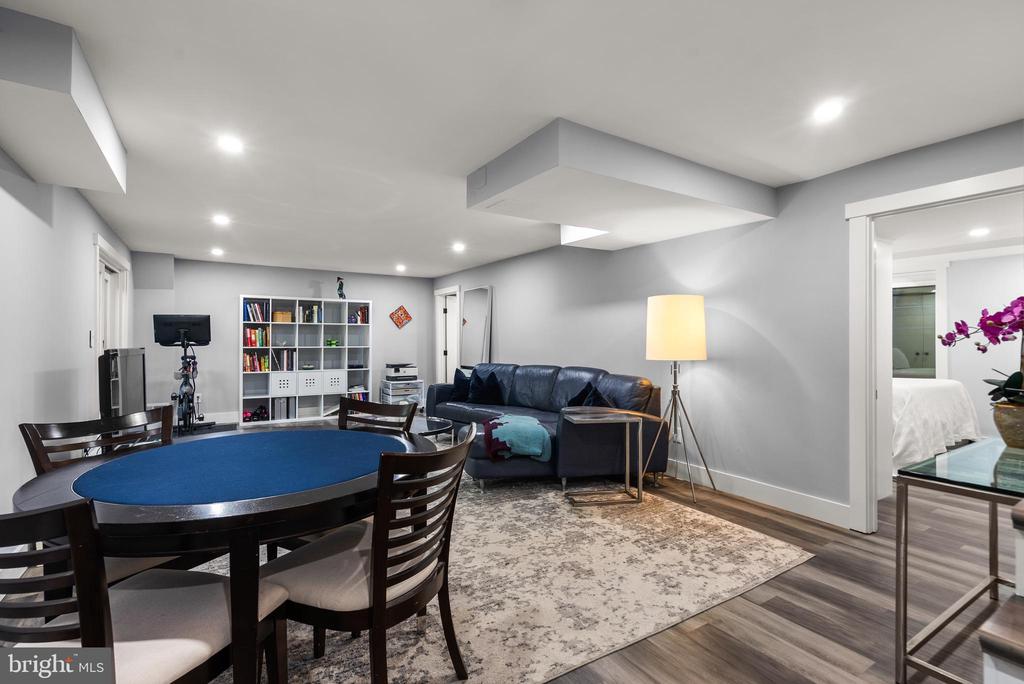 8012 LILLY STONE DRIVE