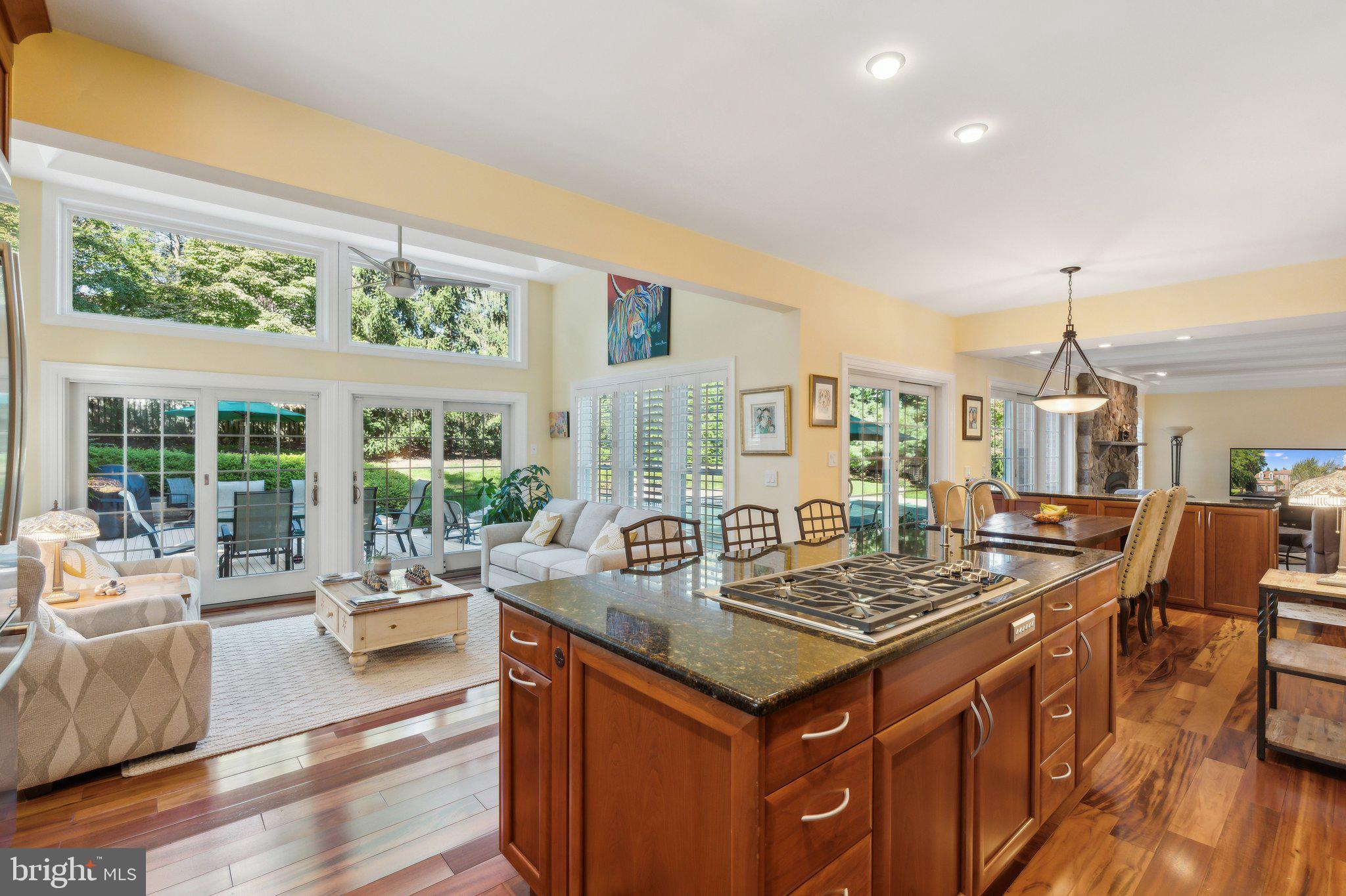 17516 APPLEWOOD LANE