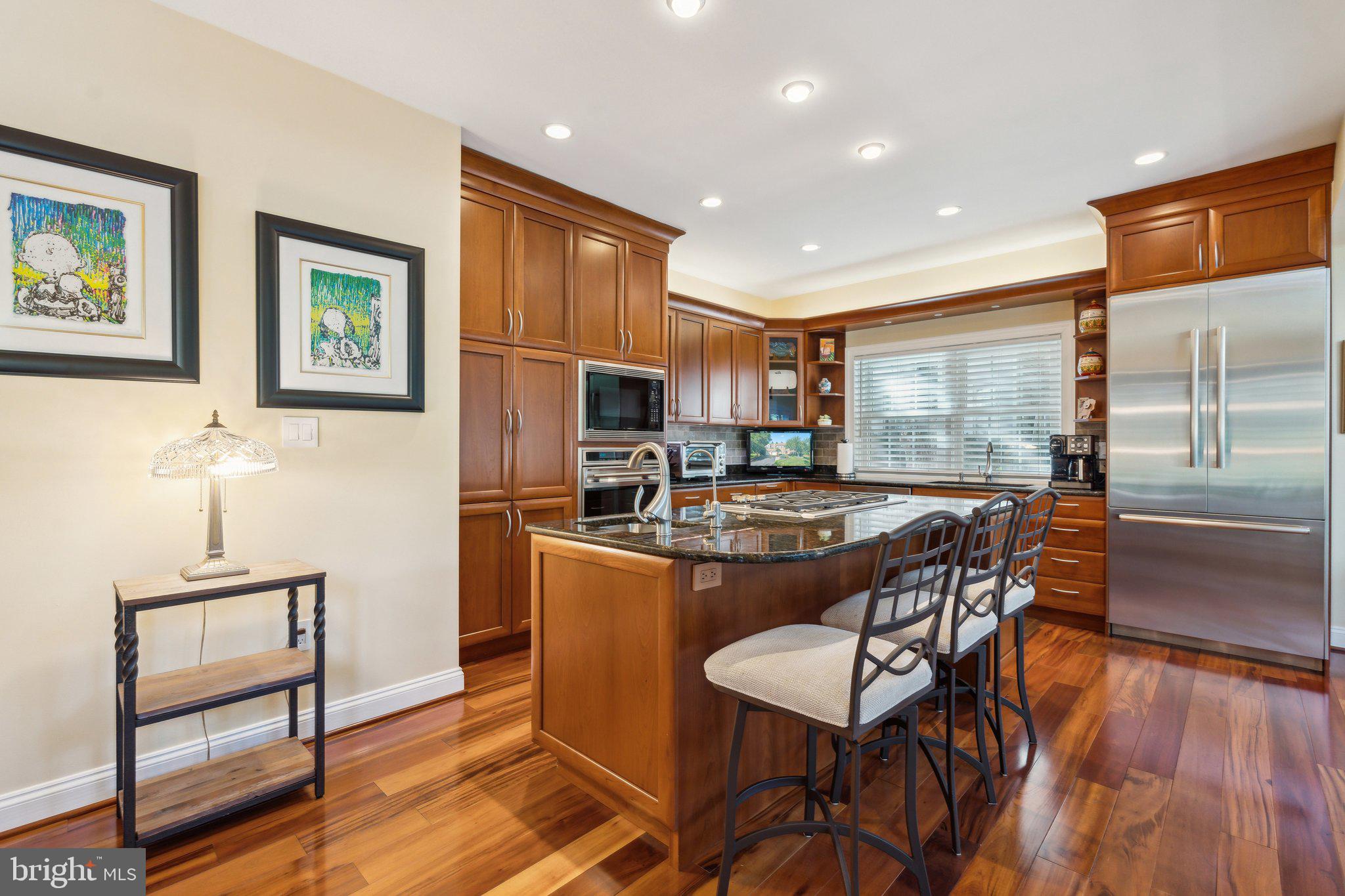 17516 APPLEWOOD LANE