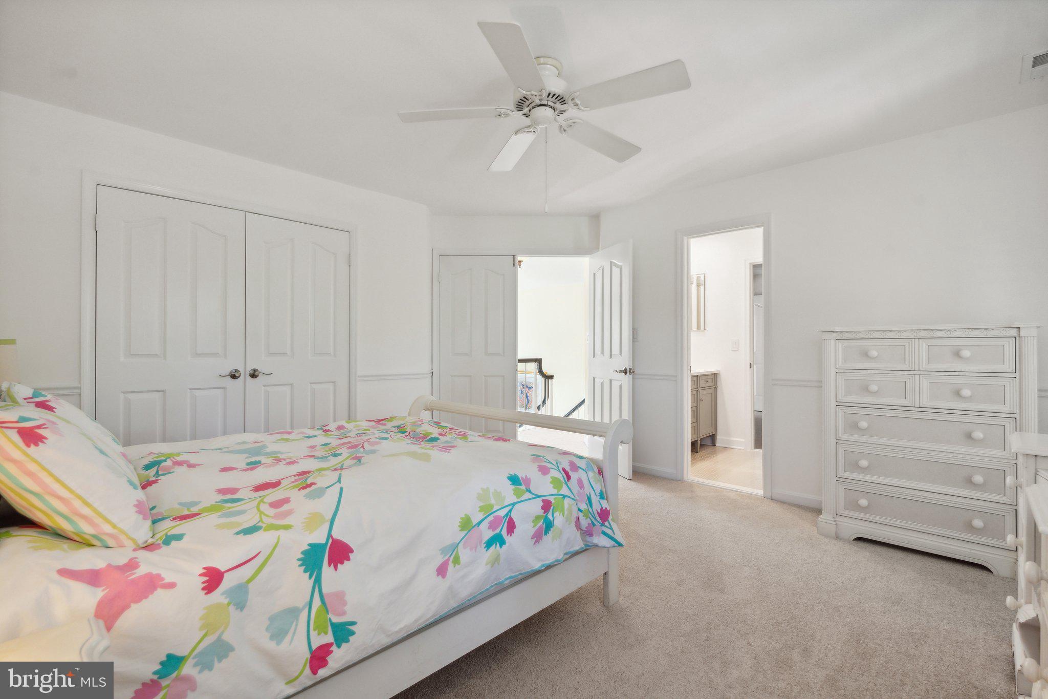 17516 APPLEWOOD LANE