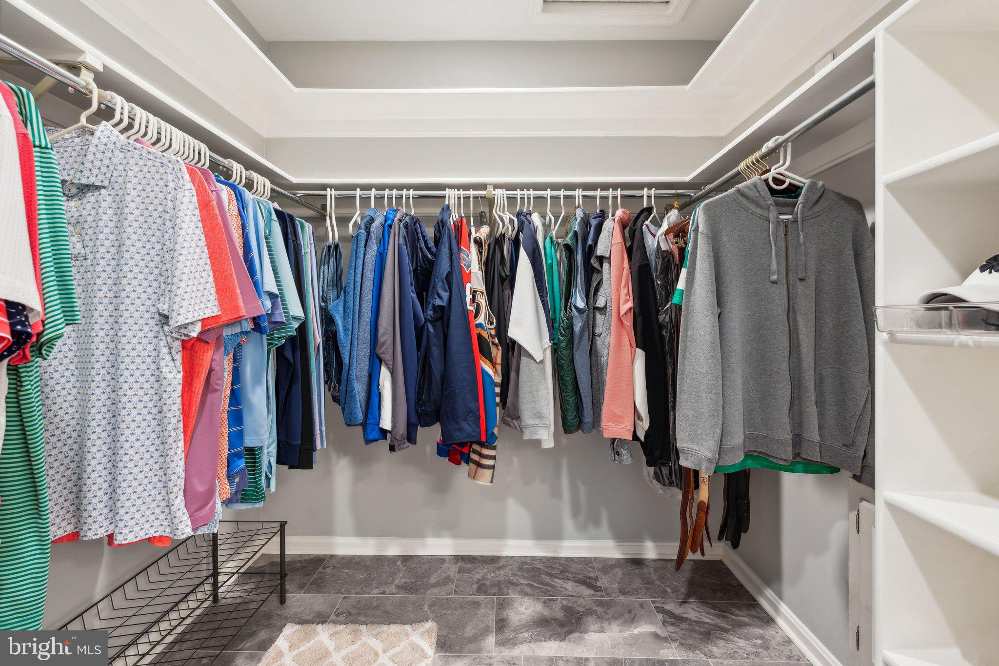 17516 APPLEWOOD LANE