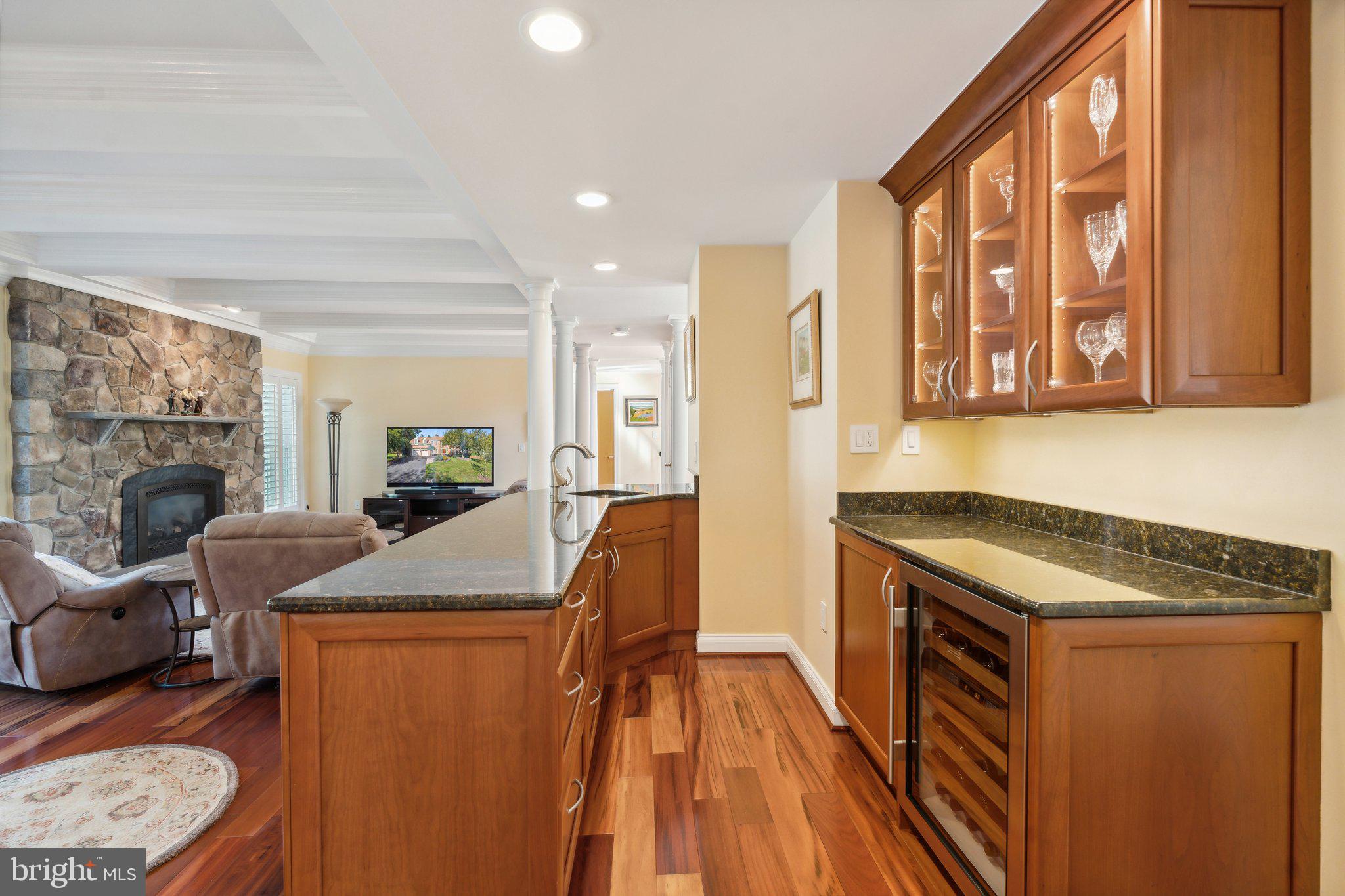 17516 APPLEWOOD LANE