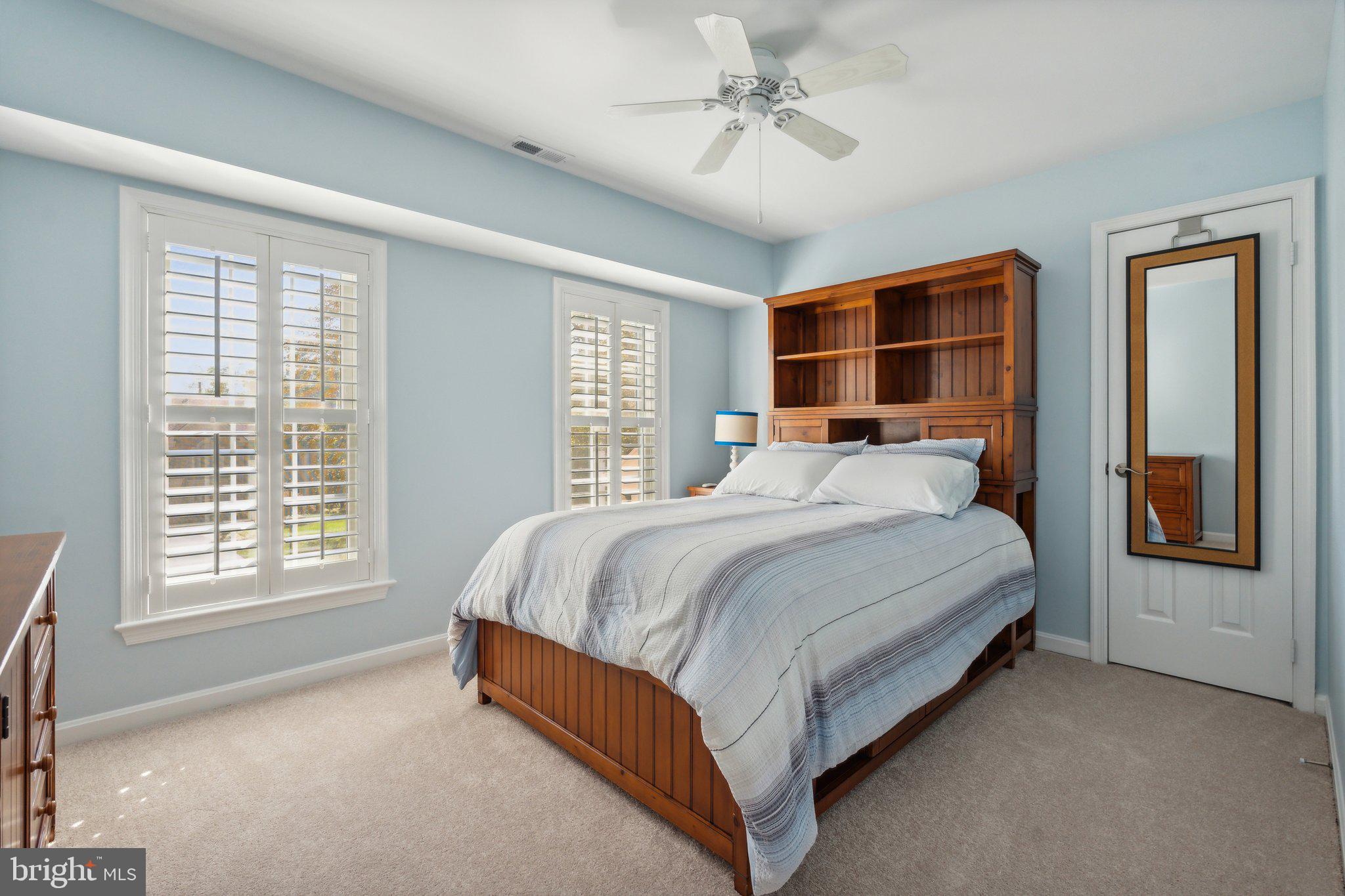 17516 APPLEWOOD LANE