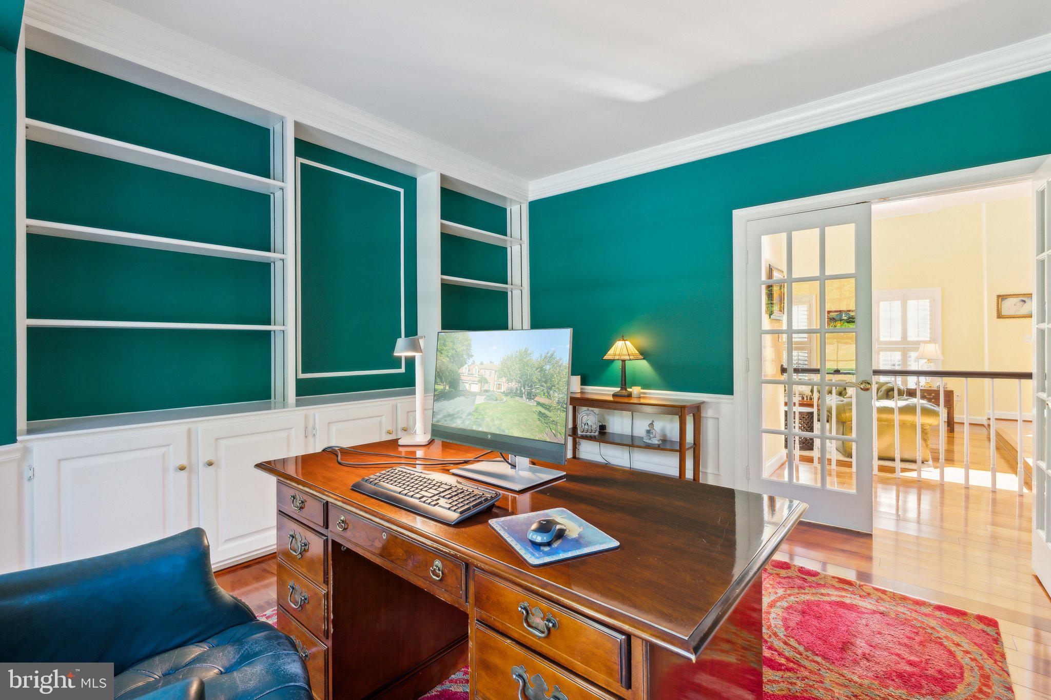 17516 APPLEWOOD LANE