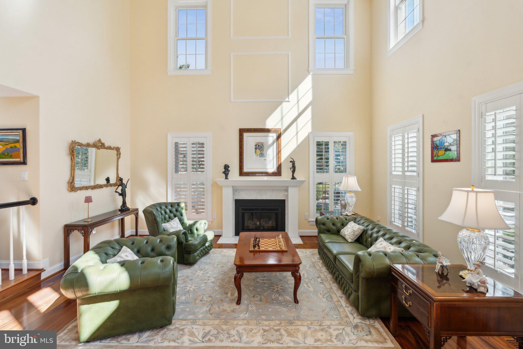 17516 APPLEWOOD LANE