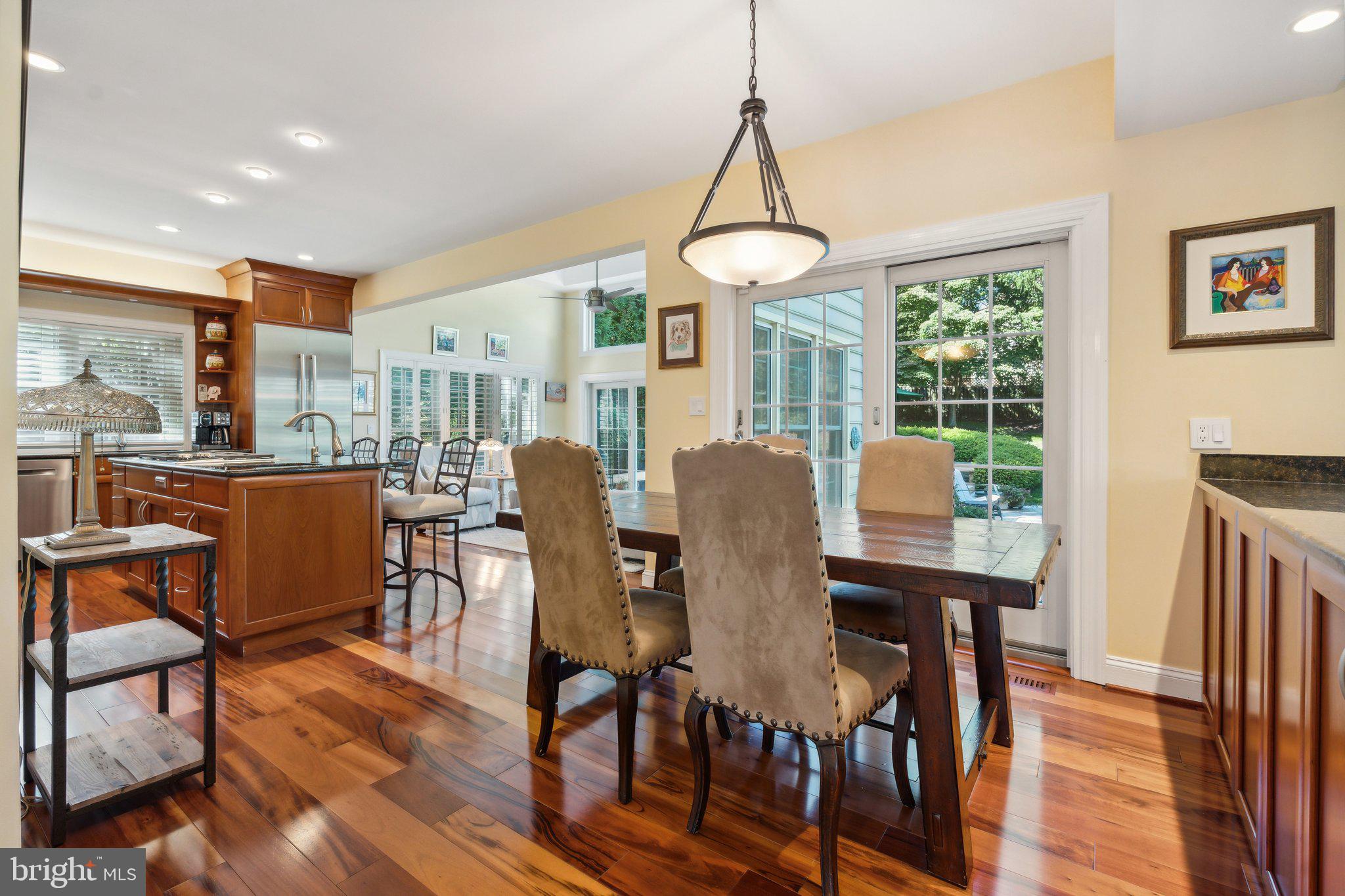 17516 APPLEWOOD LANE