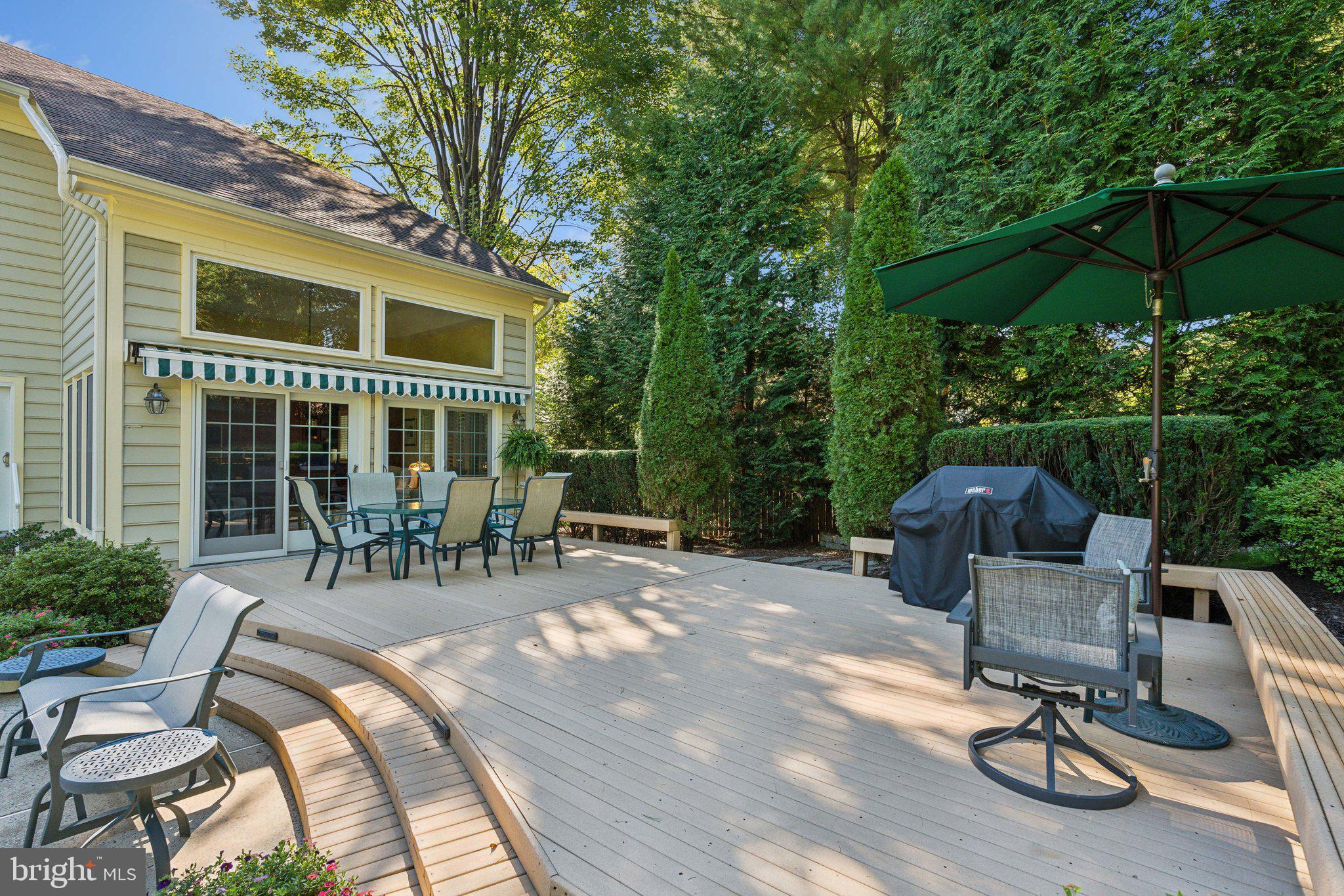 17516 APPLEWOOD LANE