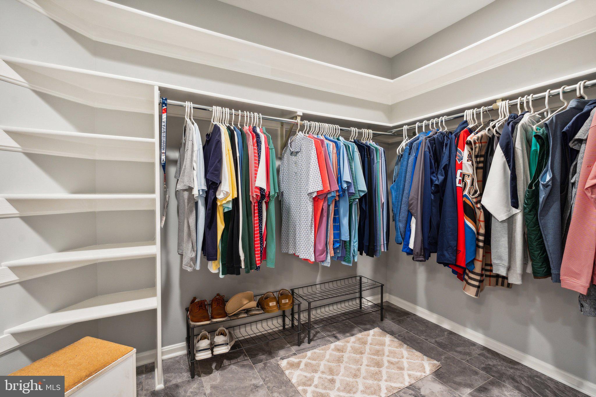 17516 APPLEWOOD LANE