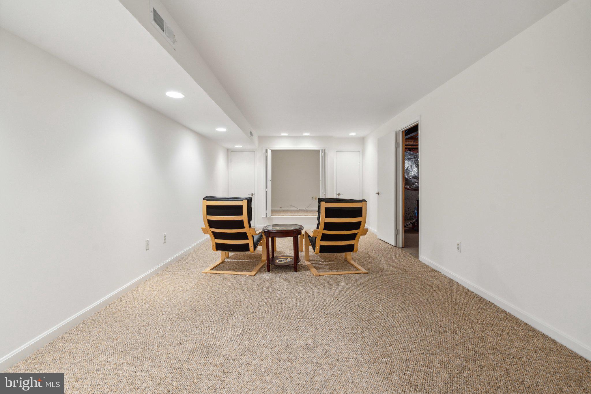 17516 APPLEWOOD LANE